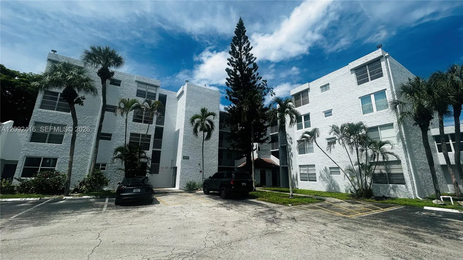 View details of listing 9410 Live Oak Place 207, Davie, FL 33324 Davie with MLS# 