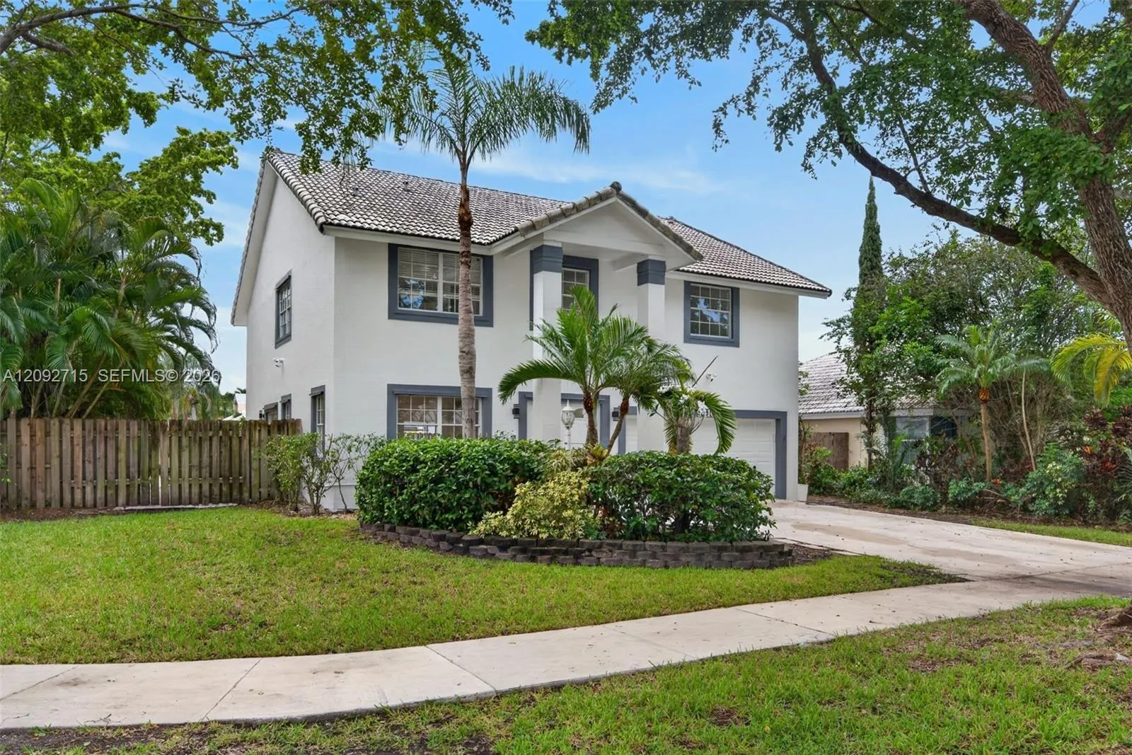 View details of listing 9410 SW 212th Terrace, Cutler Bay, FL 33189 Cutler Bay with MLS#