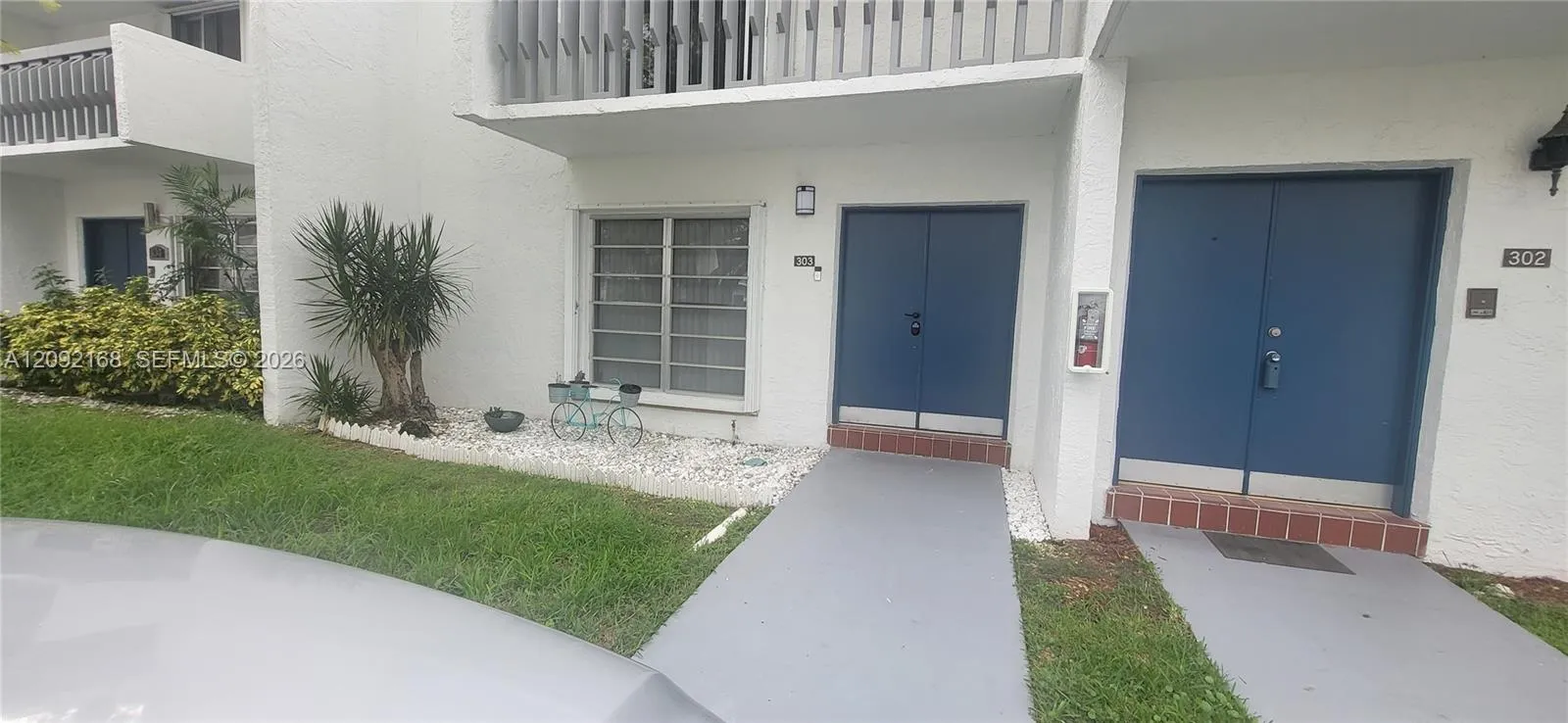 View details of listing 9430 SW 170th Street 303, Palmetto Bay, FL 33157 Palmetto Bay with MLS# 