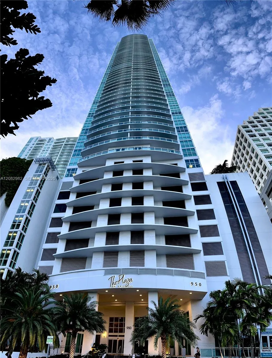 Listing  950 Brickell Bay Drive 4908, Miami, FL 33131, Miami, FL 33131