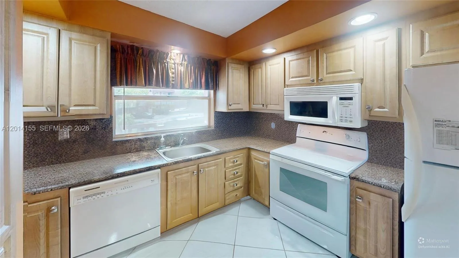 Listing  9541 Sunrise Lakes Boulevard 204, Sunrise, FL 33322, Sunrise, FL 33322
