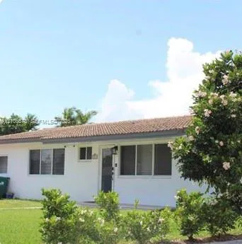 Listing  9551 SW 49th Street, Miami, FL 33165, Miami, FL 33165