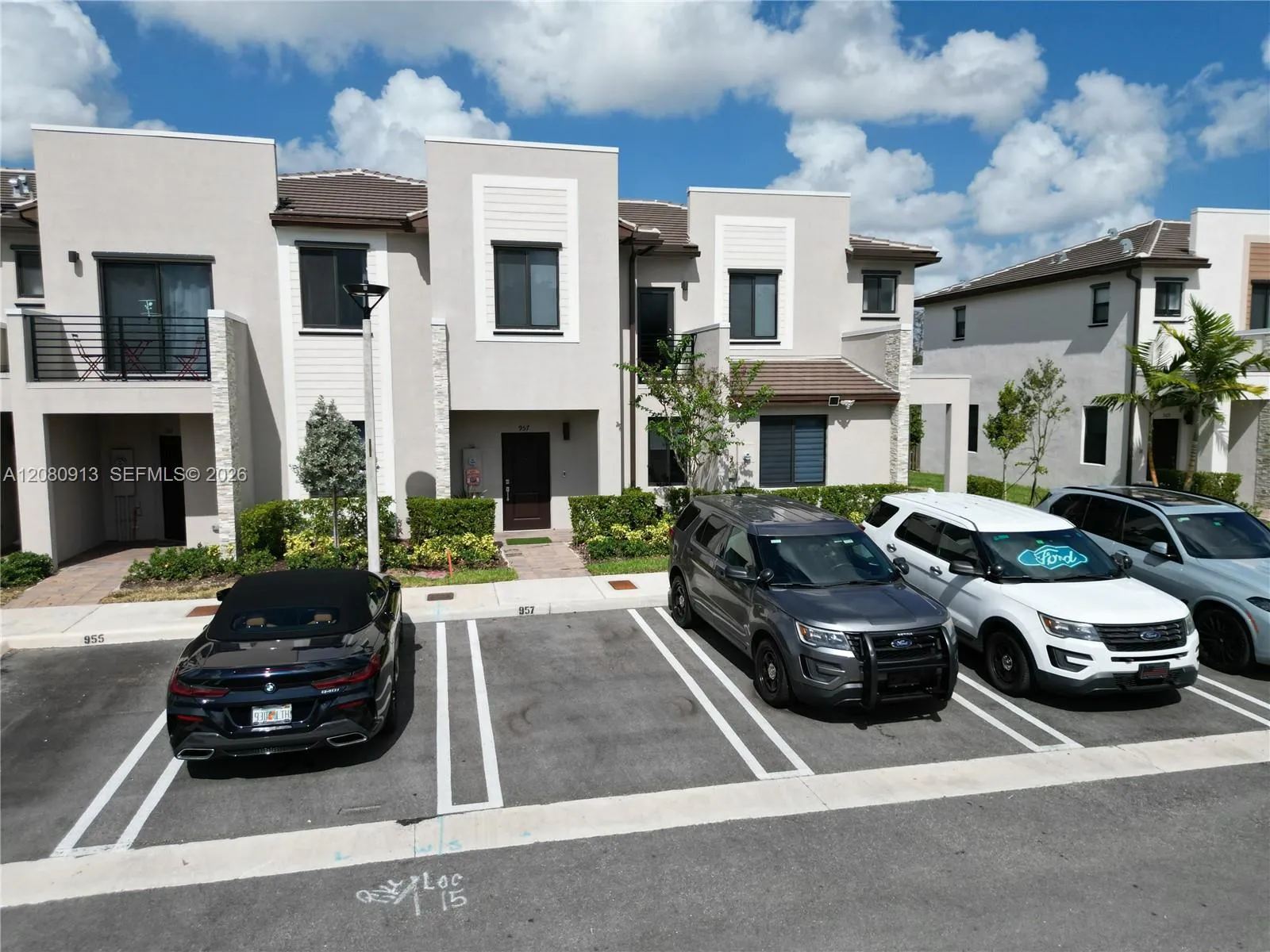 Listing  957 NE 211th Street, Miami, FL 33179, Miami, FL 33179