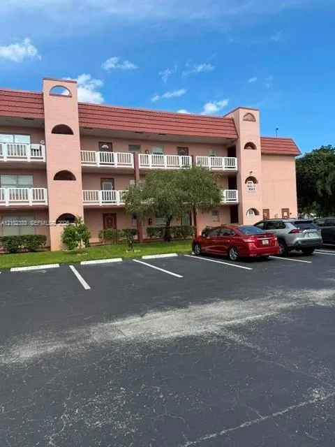 Listing  9641 Sunrise Lakes Boulevard 111, Sunrise, FL 33322, Sunrise, FL 33322