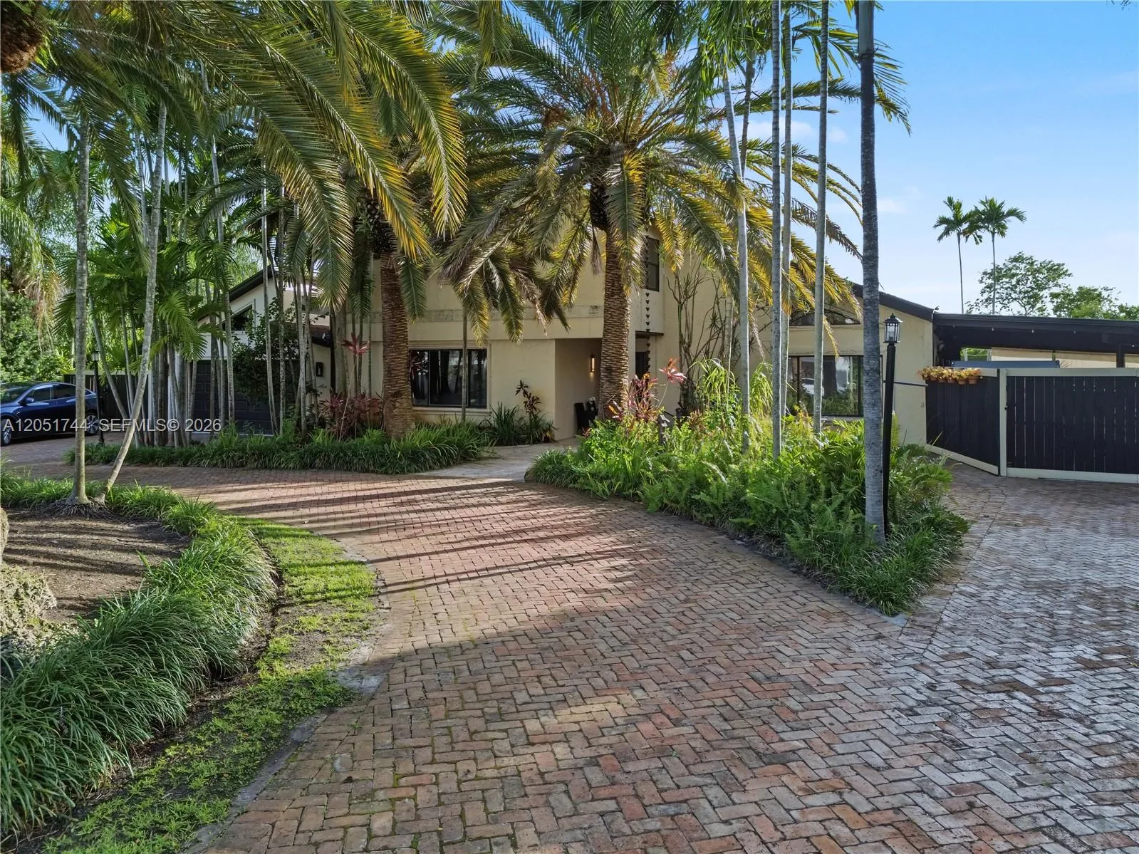 Listing  9720 E Calusa Club Drive, Miami, FL 33186, Miami, FL 33186