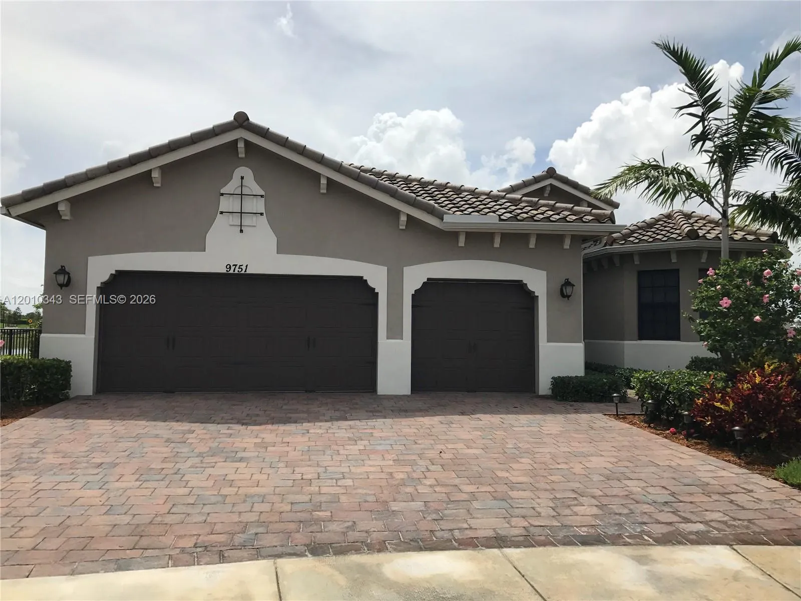 View details of listing 9751 Lakeview Lane, Parkland, FL 33076 Parkland with MLS# 