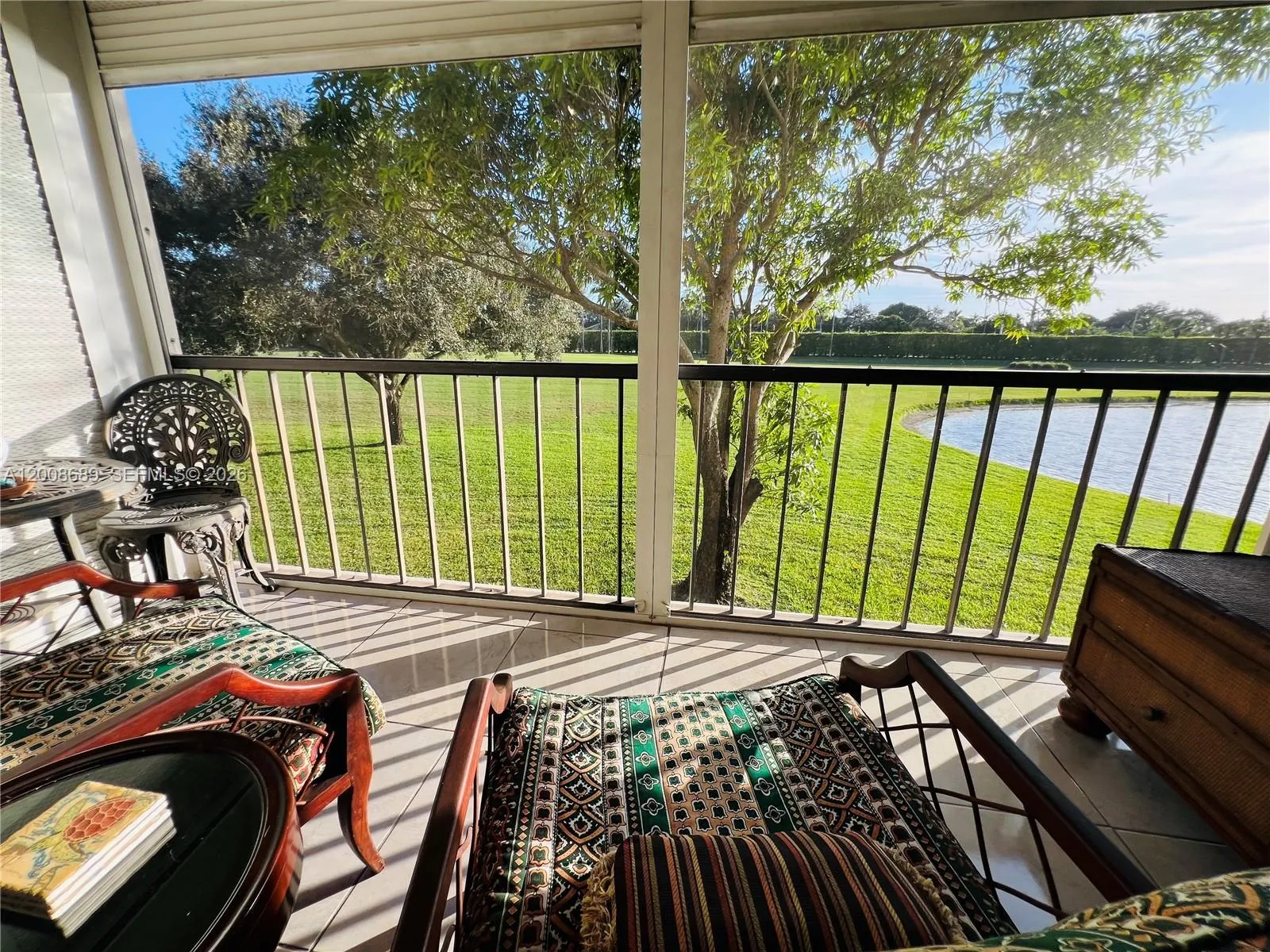 View details of listing 9820 S Hollybrook Lake Drive 202, Pembroke Pines, FL 33025 Pembroke Pines with MLS#