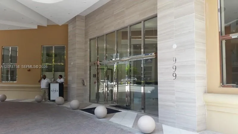 View details of listing 999 SW 1st Avenue 2511, Miami, FL 33130 Miami with MLS#