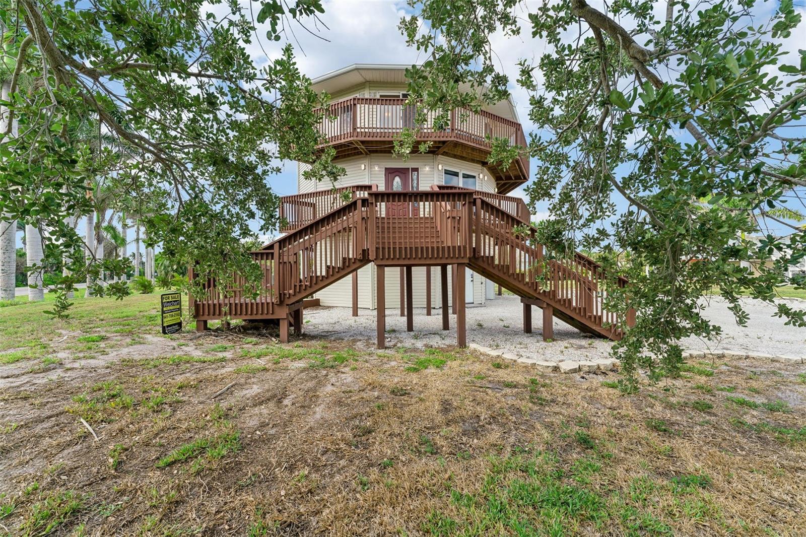 View details of listing 16361 STRINGFELLOW RD BOKEELIA with MLS# A4612212
