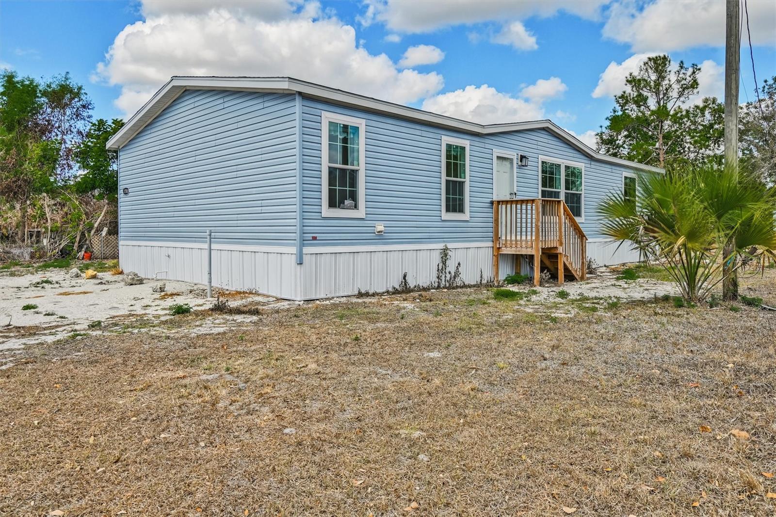 View details of listing 1770 TUCKER LN NORTH FORT MYERS with MLS# A4685043