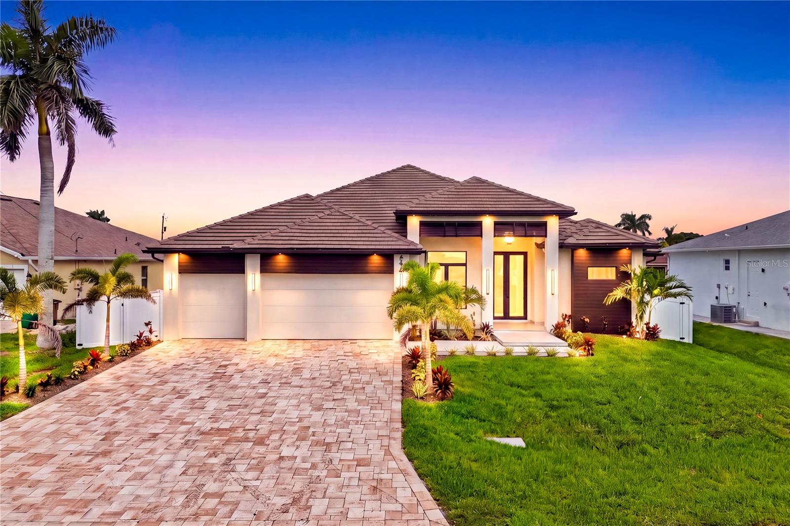 Listing A4702706 114 SW 36TH PL, CAPE CORAL, FL 33991