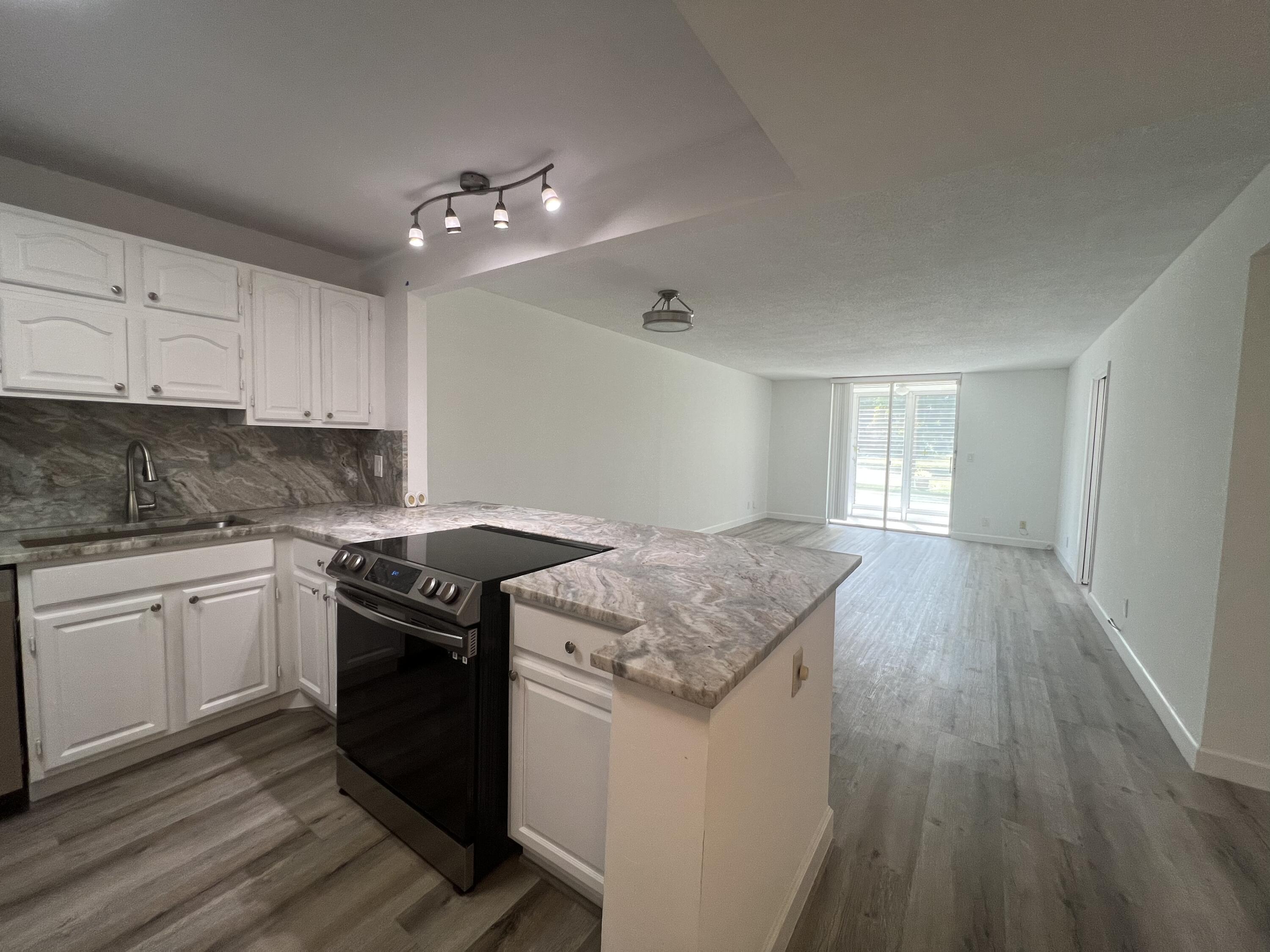 View details of listing 6161 NW 2nd Avenue 114, Boca Raton, FL 33487 Boca Raton with MLS# 