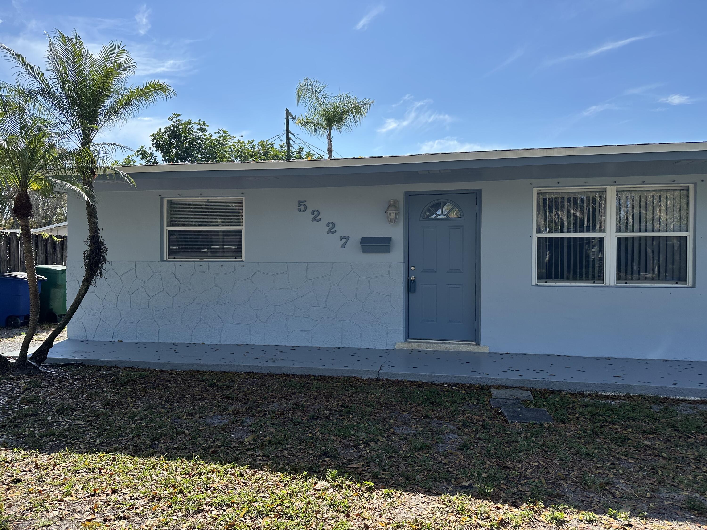 View details of listing 5227 SW 94th Avenue, Cooper City, FL 33328 Cooper City with MLS# 