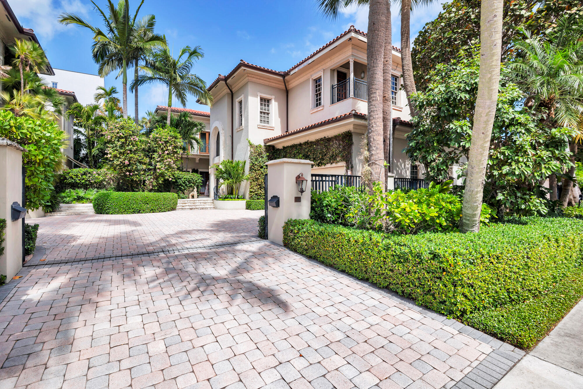 Listing  349 Chilean Avenue, Palm Beach, FL 33480, Palm Beach, FL 33480