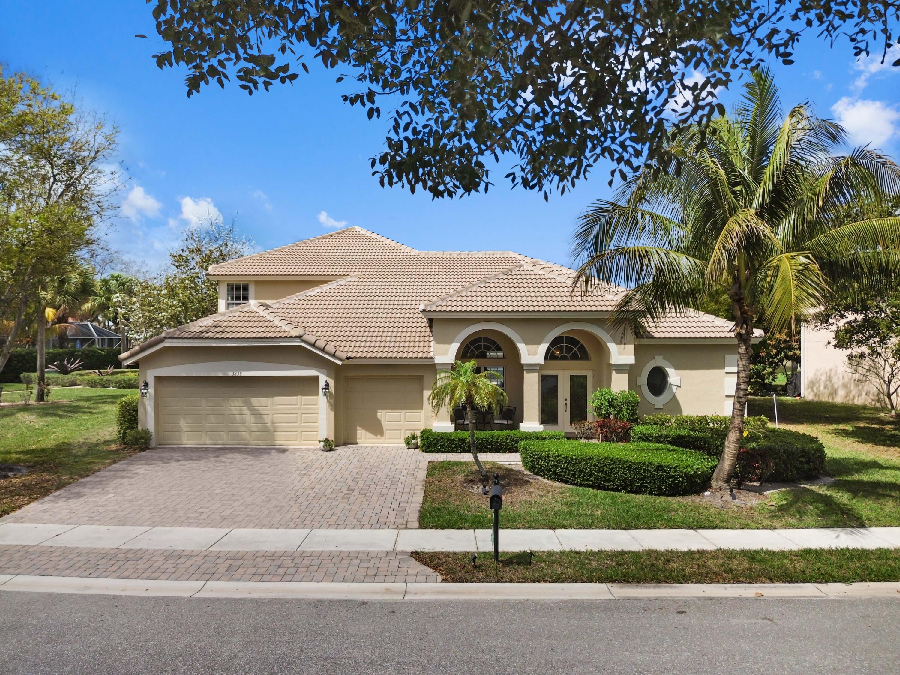 View details of listing 3638 Hamilton Key, West Palm Beach, FL 33411 West Palm Beach with MLS# 