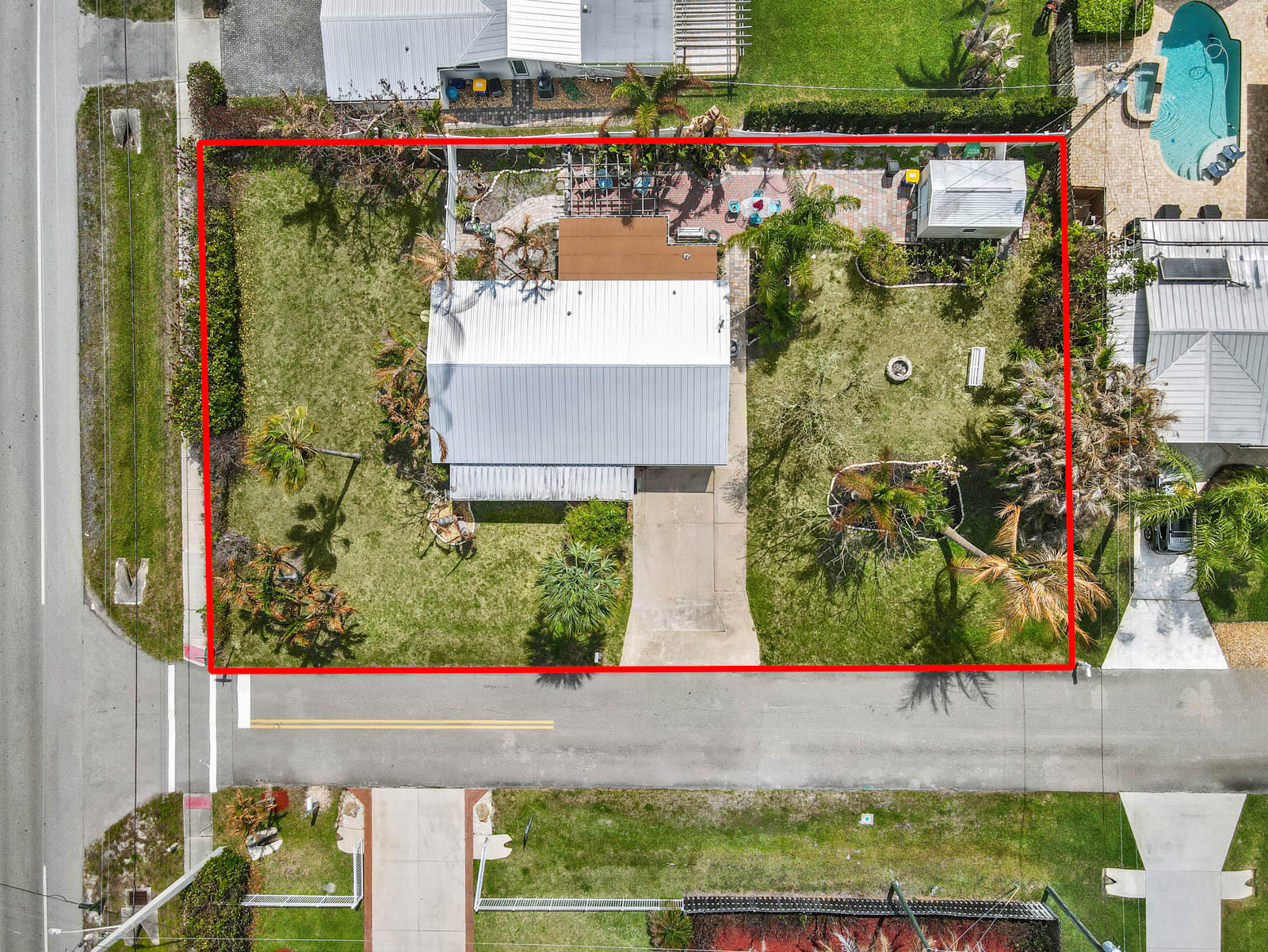 View details of listing 1180 NE Crescent Street, Jensen Beach, FL 34957 Jensen Beach with MLS# 