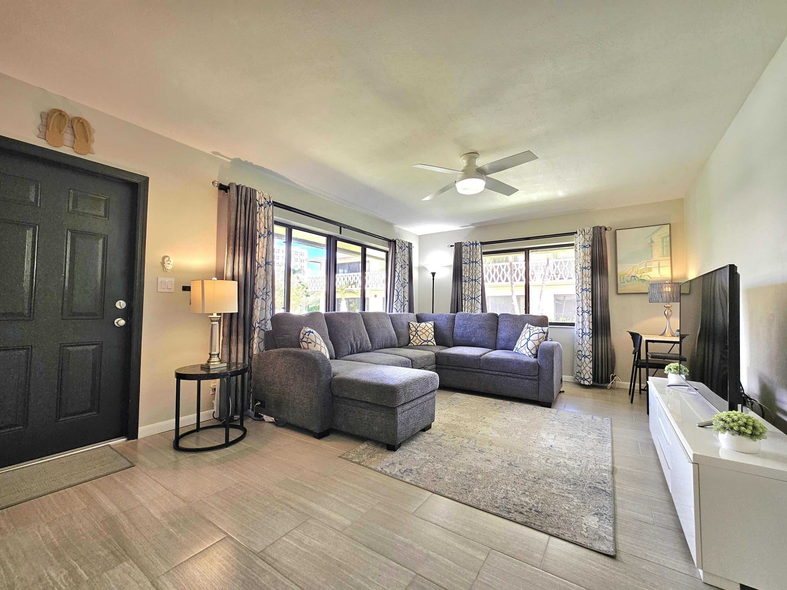 Listing  3204 SE 11th Street 106, Pompano Beach, FL 33062, Pompano Beach, FL 33062