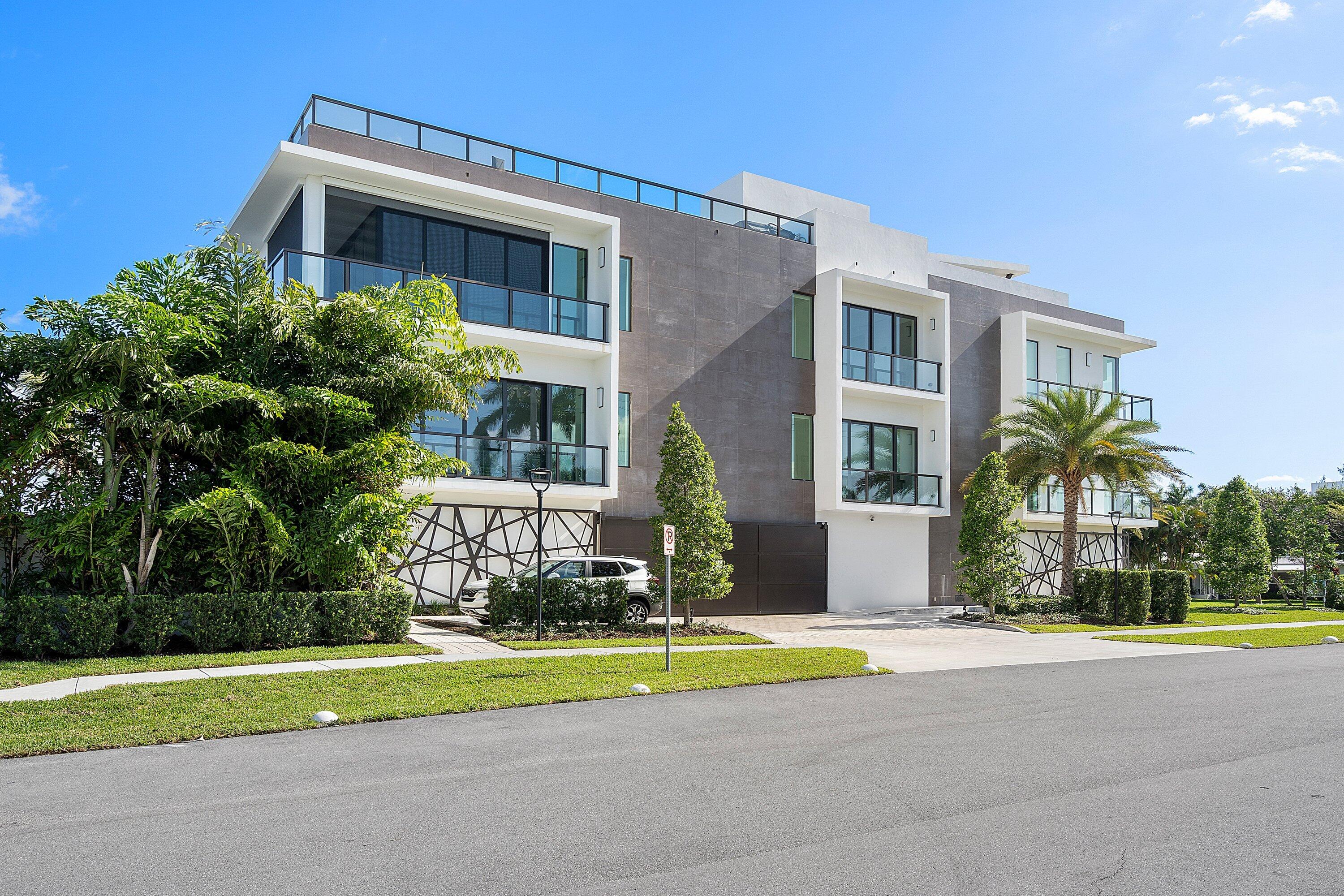 View details of listing 344 Venetian Drive 101, Delray Beach, FL 33483 Delray Beach with MLS# 