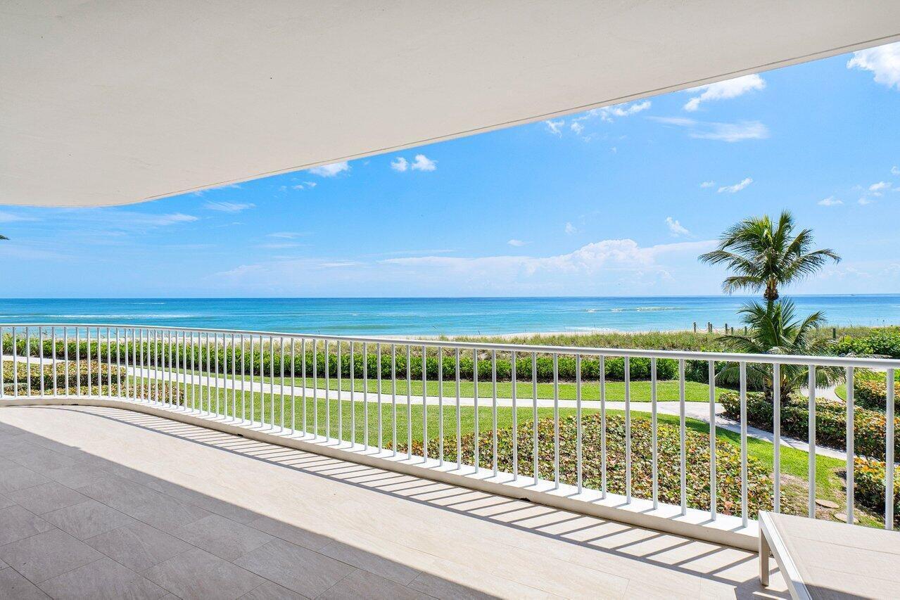View details of listing 2001 SE Sailfish Point Boulevard 212, Stuart, FL 34996 Stuart with MLS# 