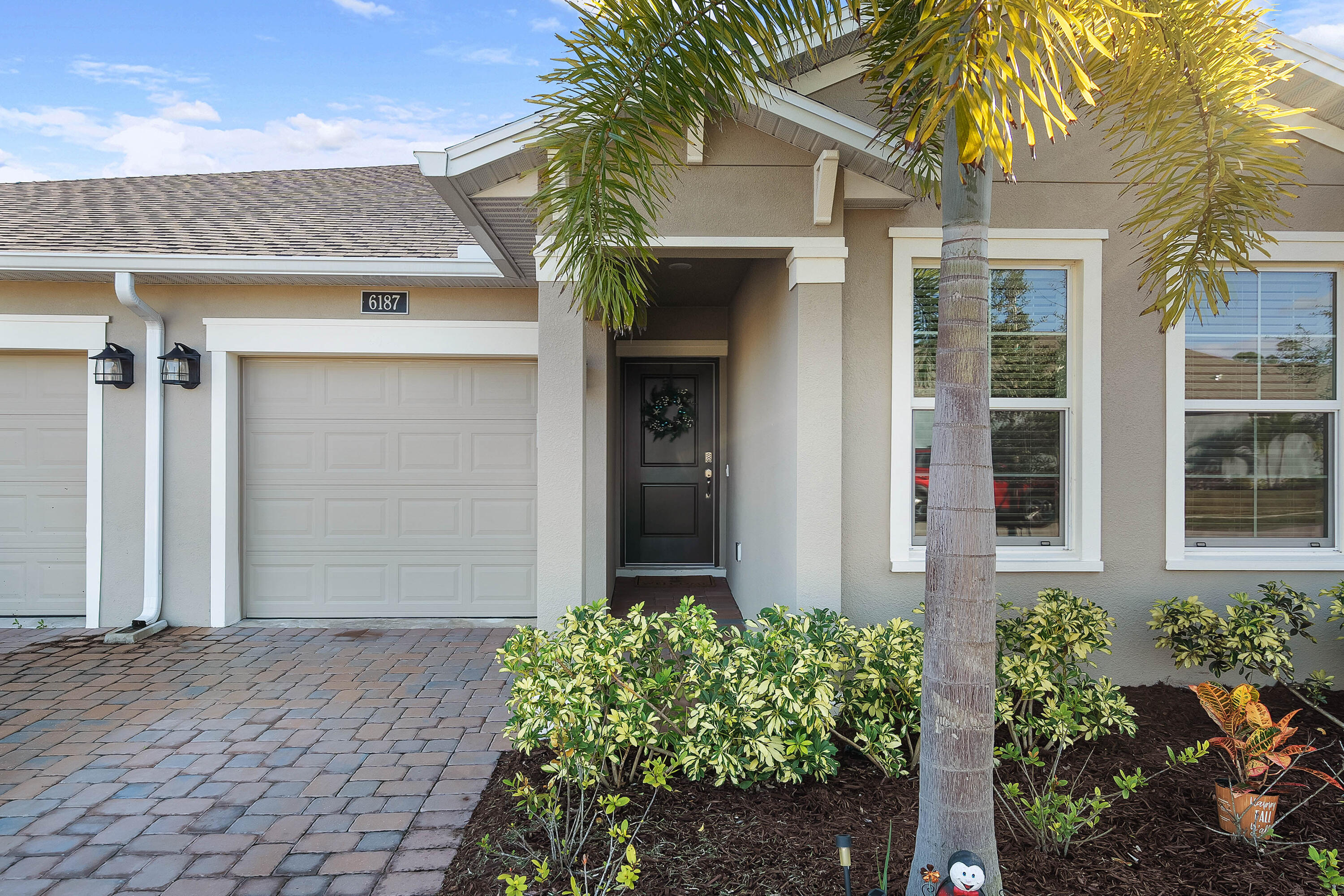 View details of listing 6187 Red Maple Manor, Vero Beach, FL 32966 Vero Beach with MLS# 