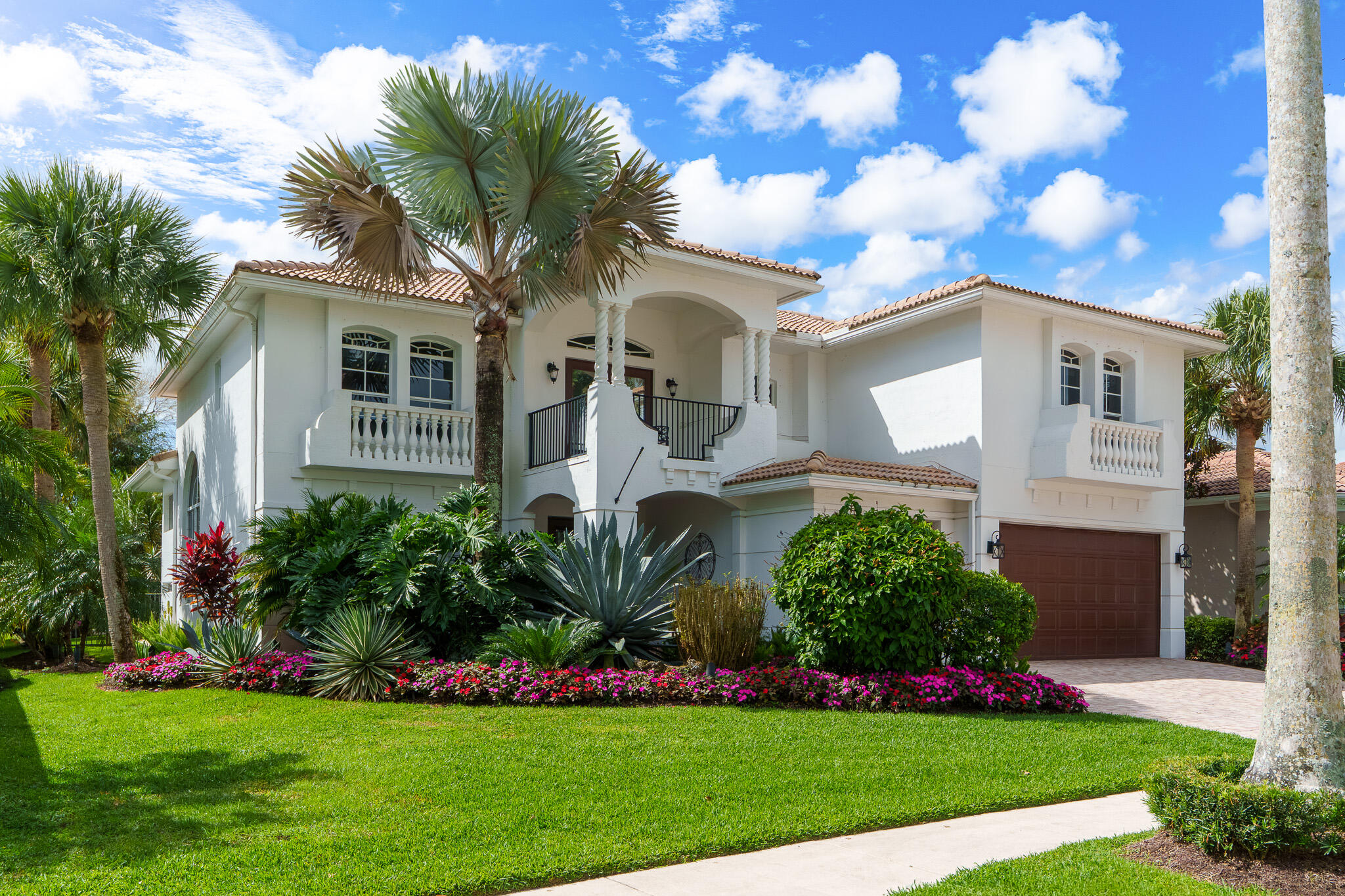 View details of listing 8850 Valhalla Drive, Delray Beach, FL 33446 Delray Beach with MLS# 