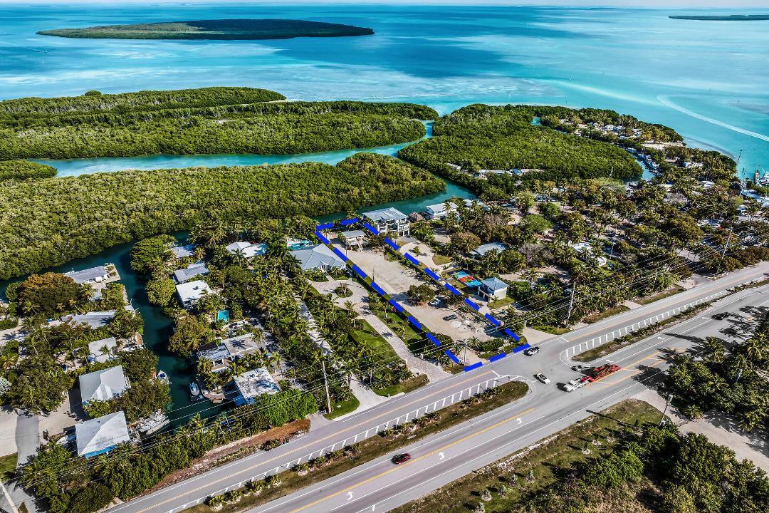 View details of listing 77340 Overseas Highway, Islamorada, FL 33036 Islamorada with MLS# 