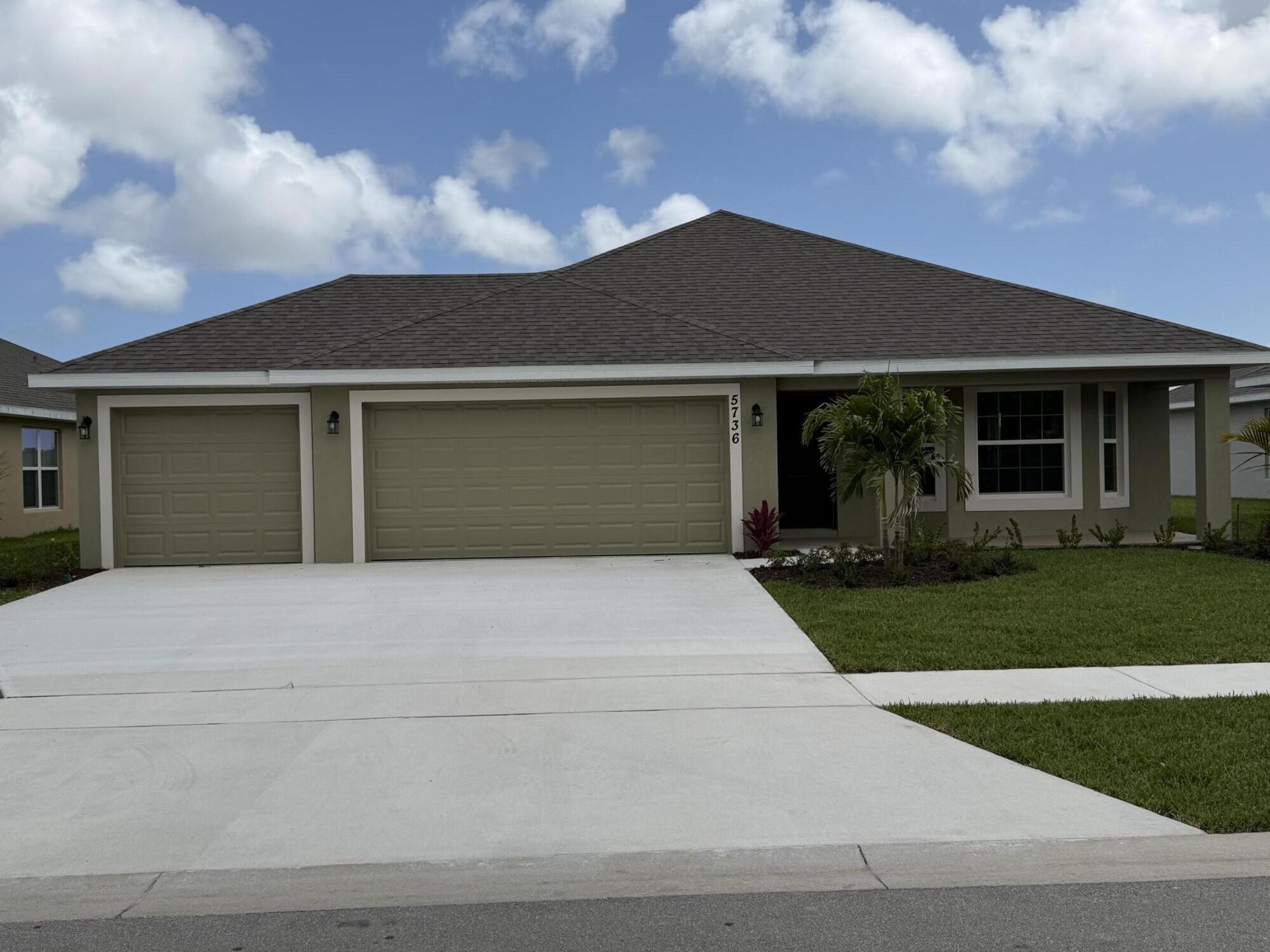 View details of listing 5736 Waterstone Boulevard, Fort Pierce, FL 34951 Fort Pierce with MLS# 