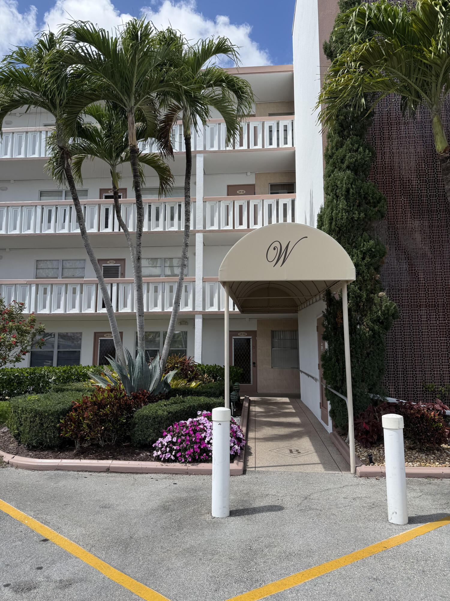 View details of listing 4022 Wolverton B, Boca Raton, FL 33434 Boca Raton with MLS# 