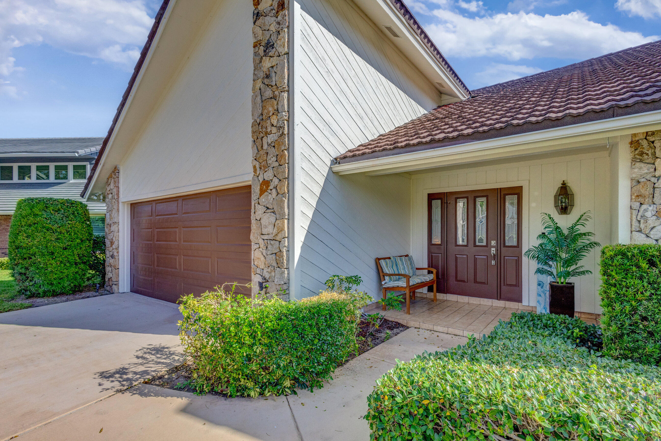 View details of listing 12870 La Rochelle Circle, Palm Beach Gardens, FL 33410 Palm Beach Gardens with MLS# 