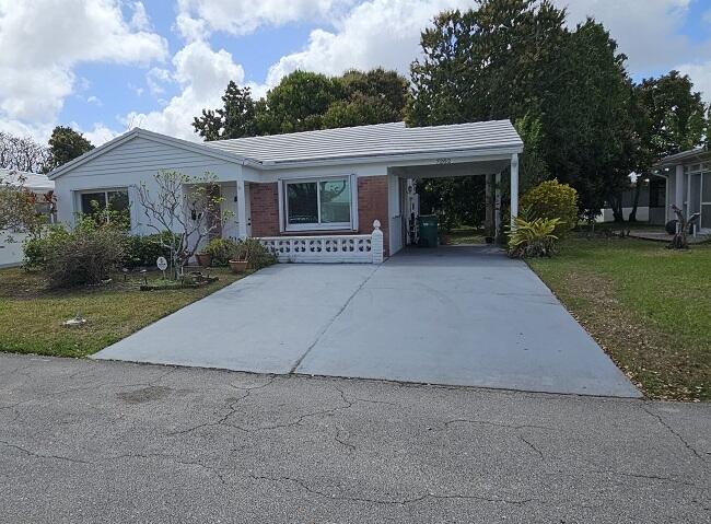 View details of listing 7202 NW 73rd Street, Tamarac, FL 33321 Tamarac with MLS# 