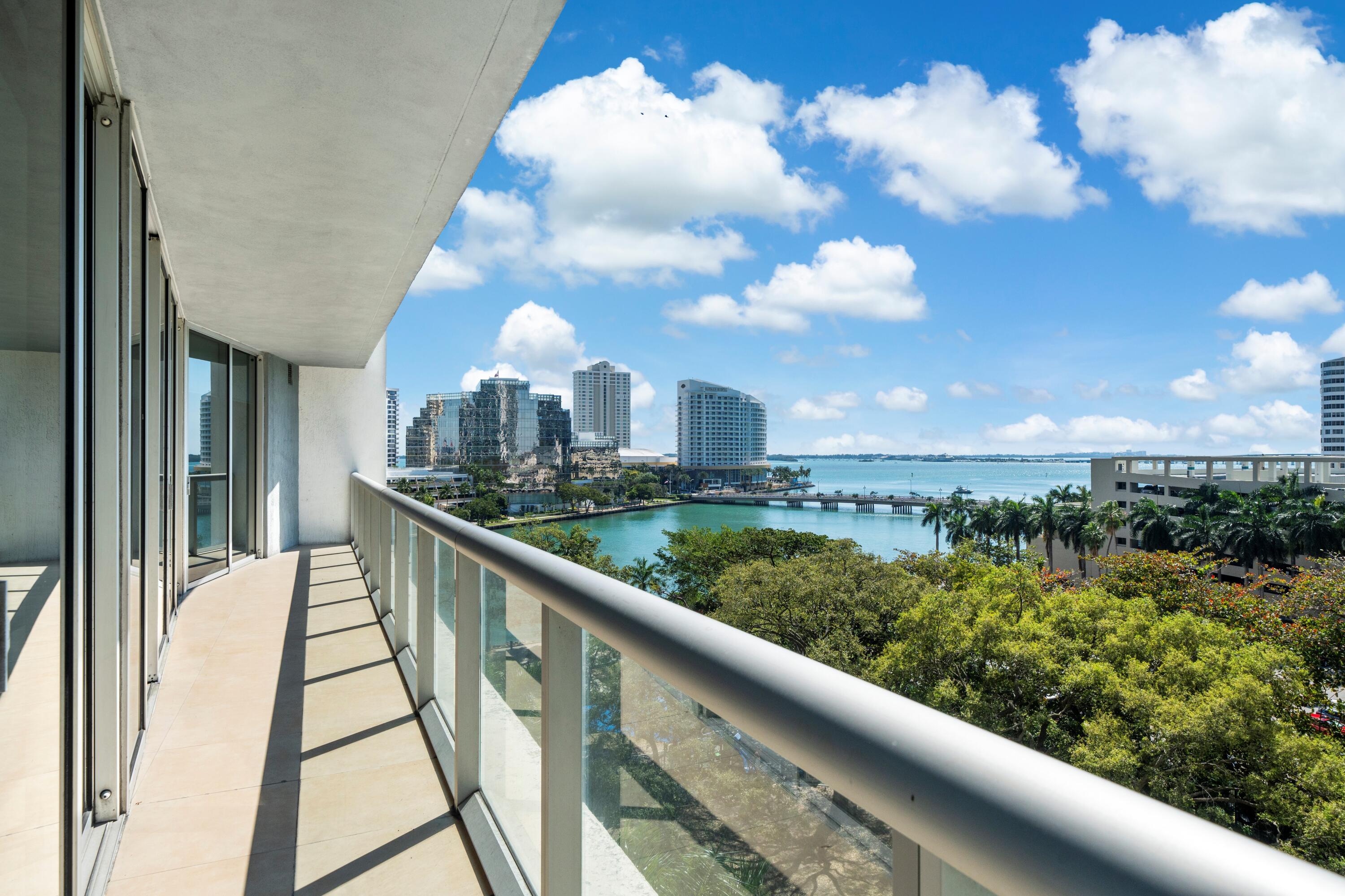 View details of listing 495 Brickell Avenue 811, Miami, FL 33131 Miami with MLS# 