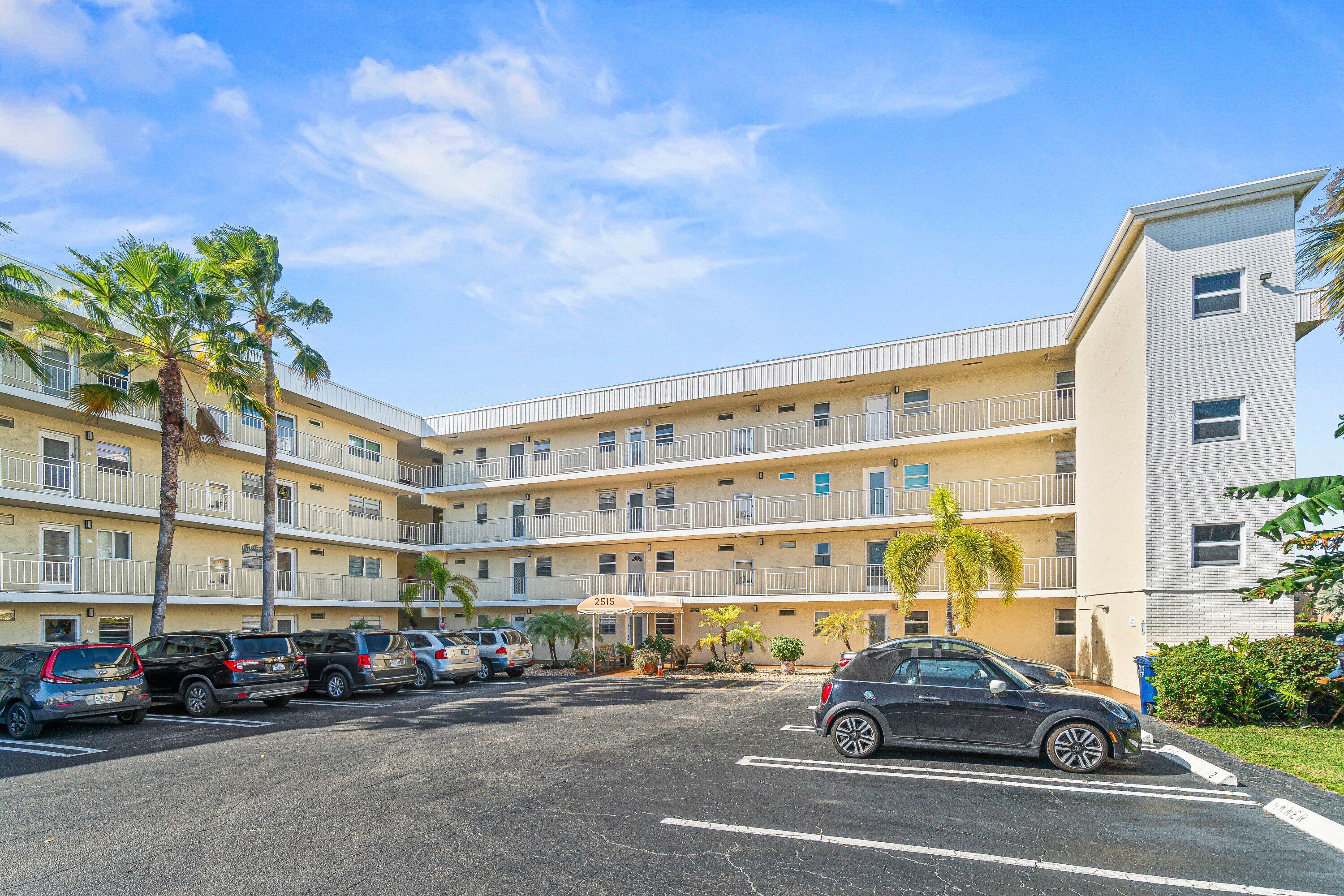 View details of listing 2515 NE 1st Court 4100, Boynton Beach, FL 33435 Boynton Beach with MLS#