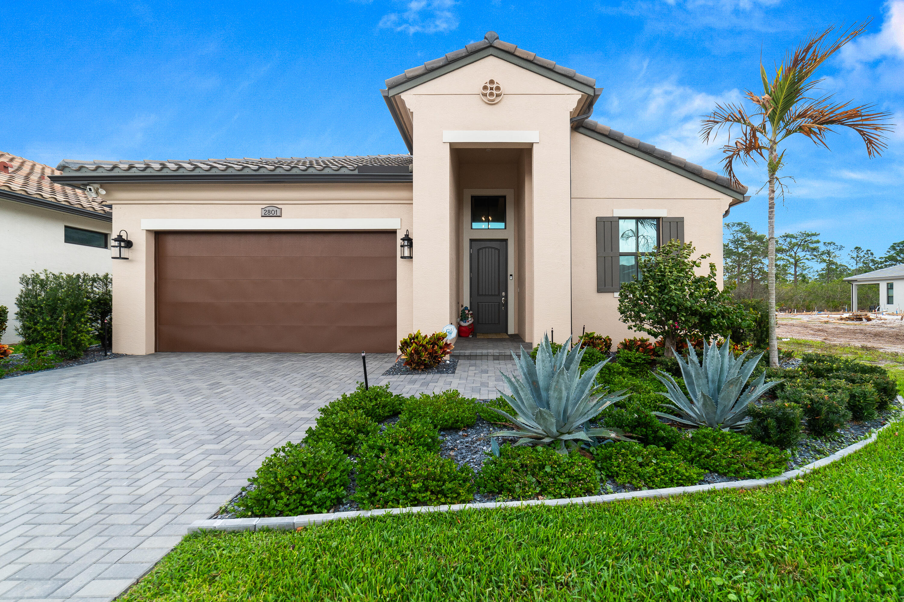 View details of listing 2801 SE Ashfield Drive, Port St. Lucie, FL 34984 Port St. Lucie with MLS#