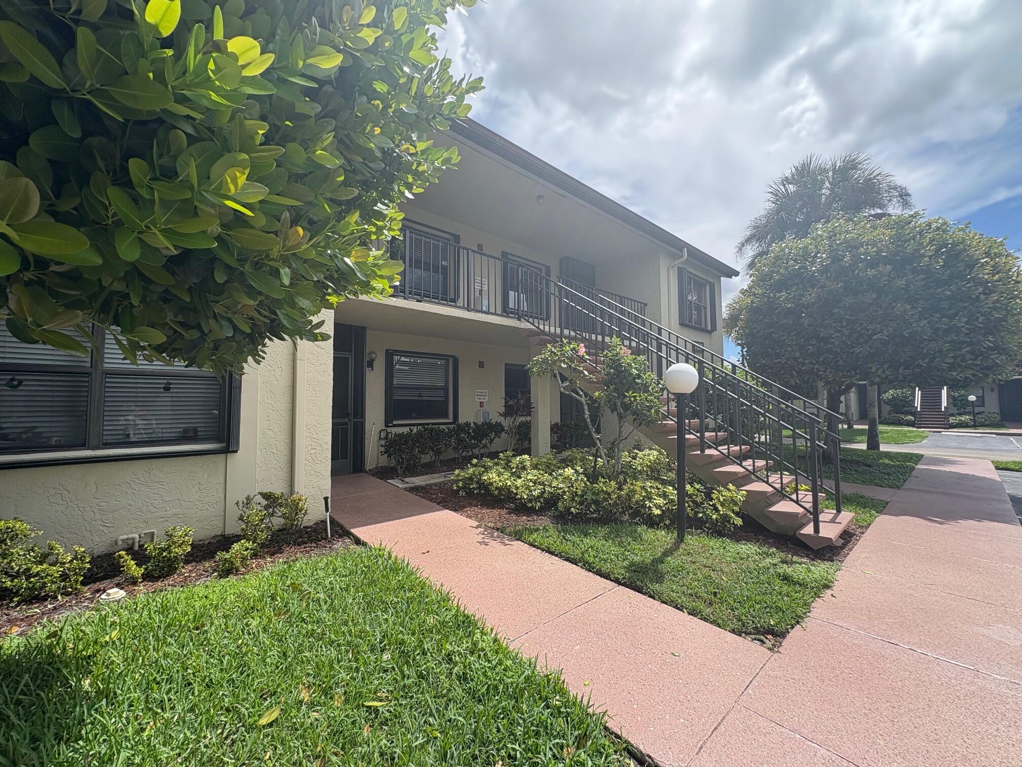 View details of listing 7831 Willow Spring Drive 526, Lake Worth, FL 33467 Lake Worth with MLS#