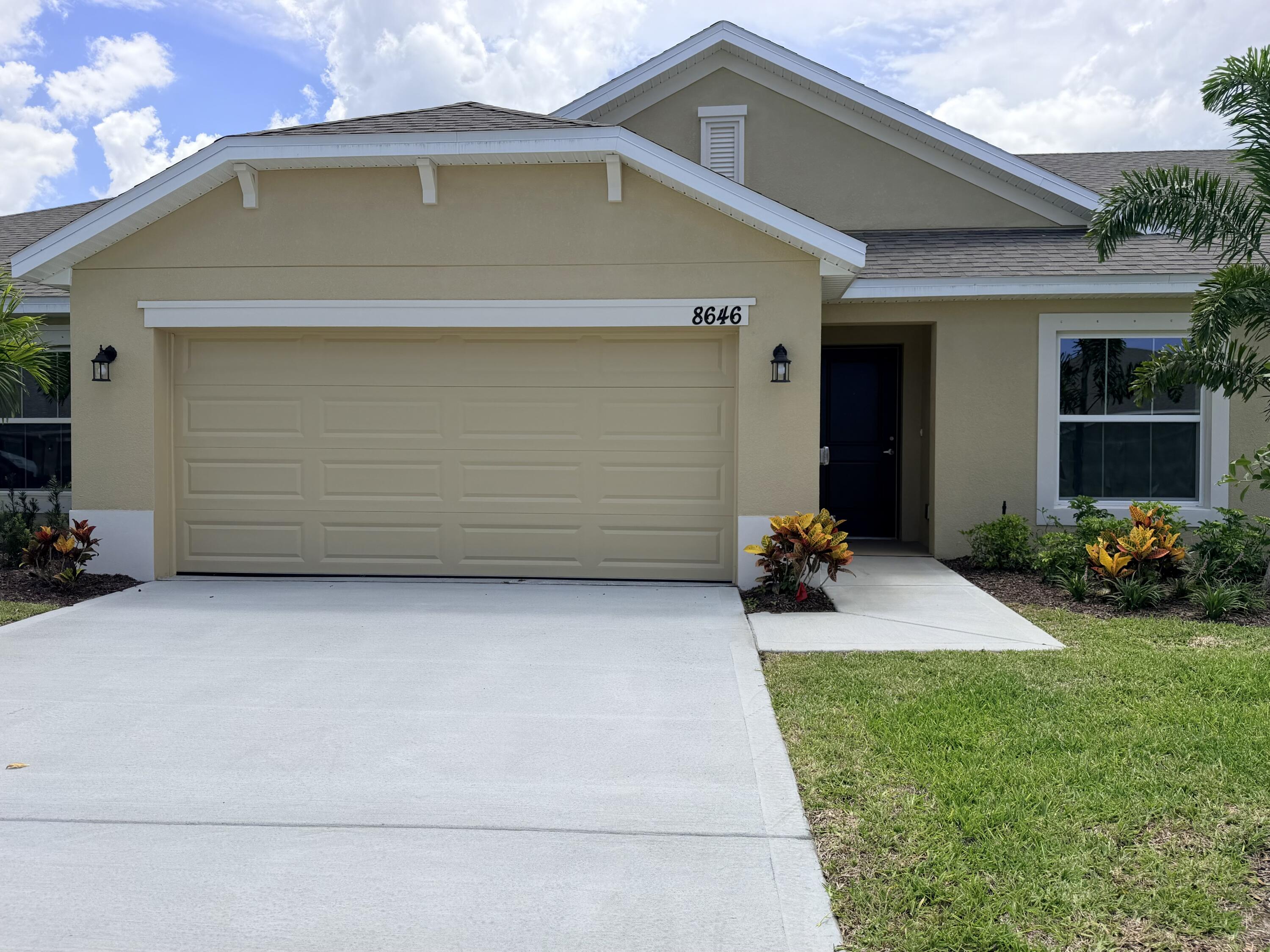 View details of listing 8646 Giovanni Avenue, Fort Pierce, FL 34951 Fort Pierce with MLS#