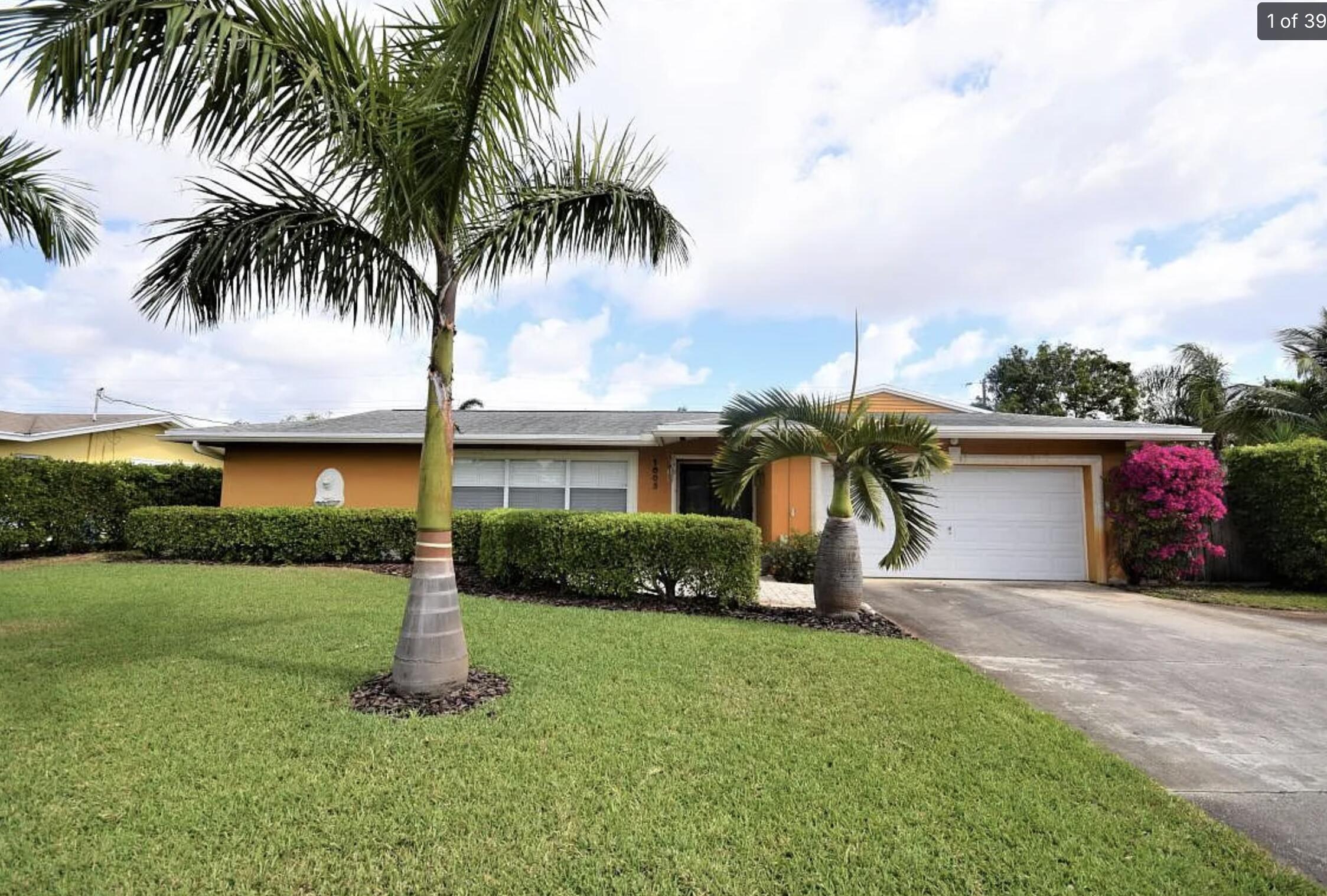 View details of listing 1003 SW 24th Avenue, Boynton Beach, FL 33426 Boynton Beach with MLS#