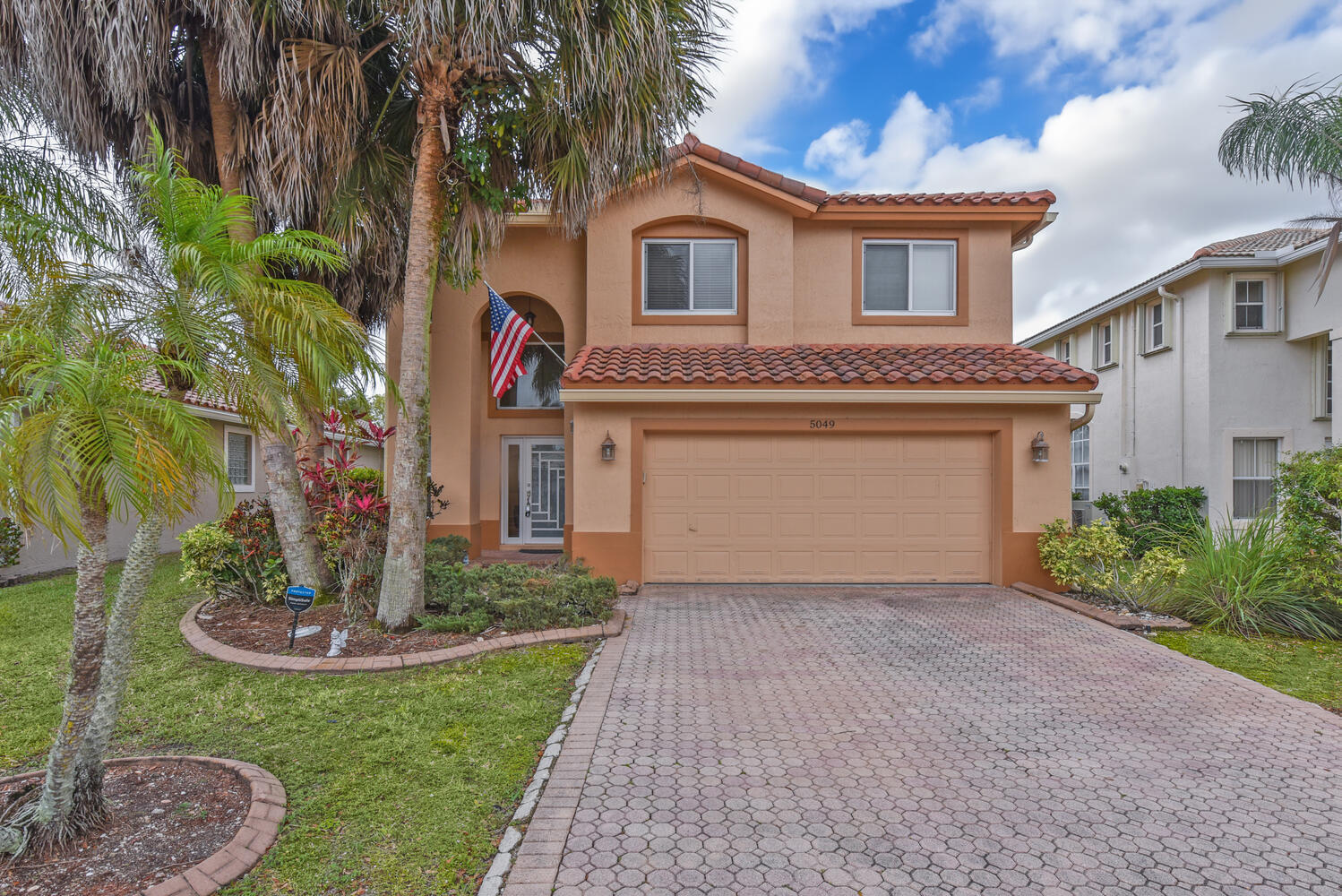 View details of listing 5049 NW 121st Drive, Coral Springs, FL 33076 Coral Springs with MLS# 