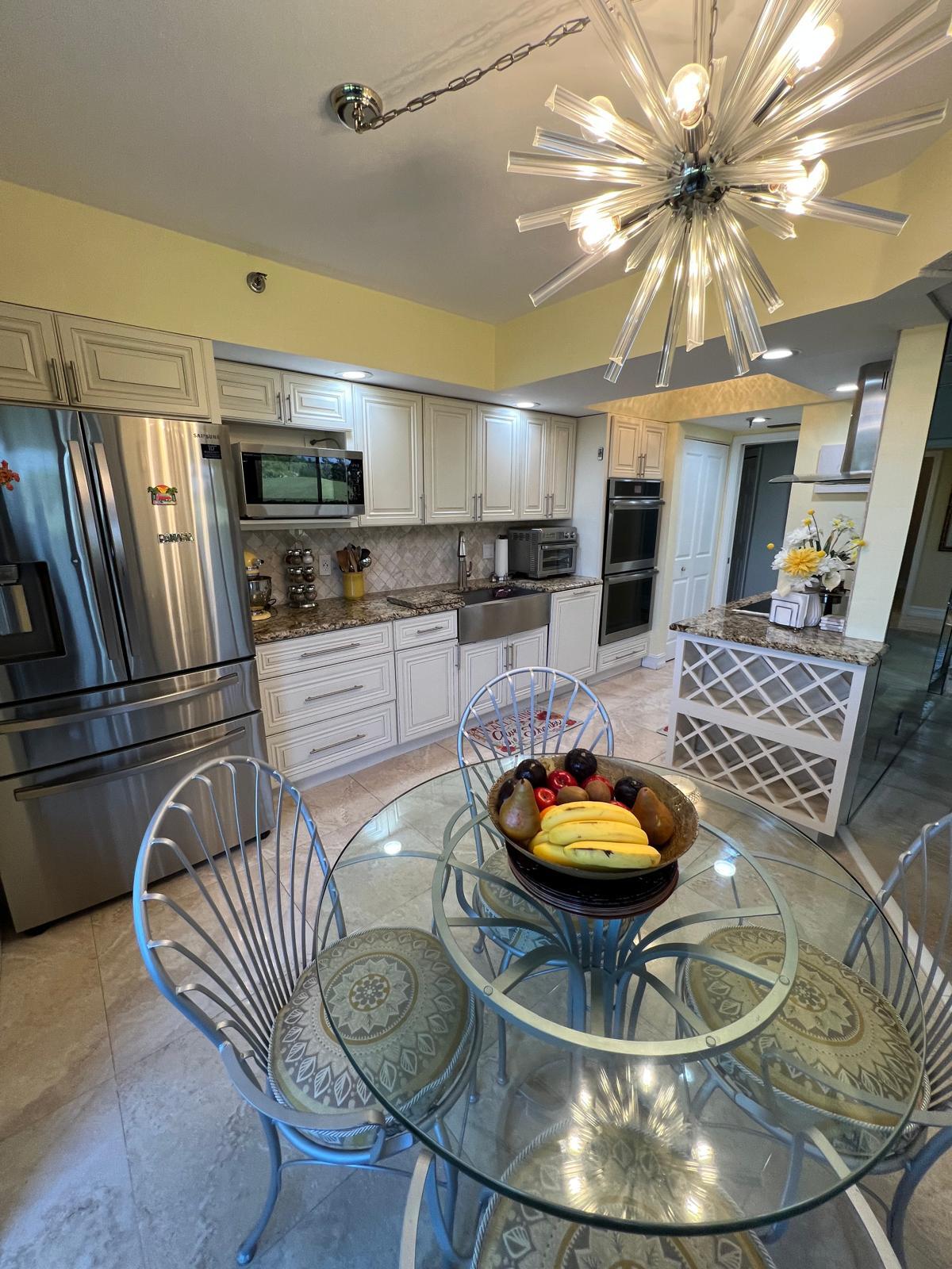 View details of listing 5257 Fountains Dr S 105, Lake Worth, FL 33467 Lake Worth with MLS# 