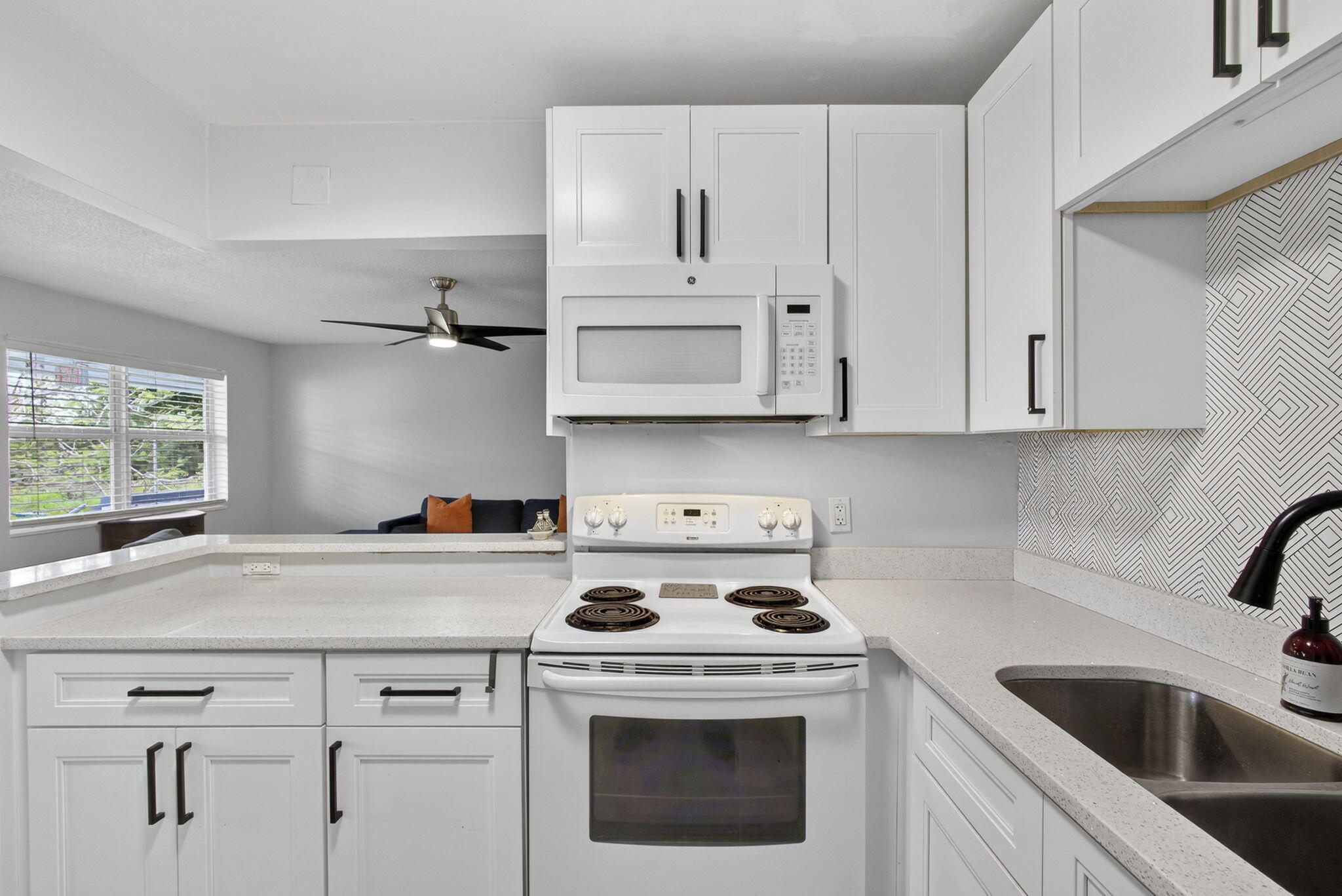 Listing  155 Windsor G, West Palm Beach, FL 33417, West Palm Beach, FL 33417