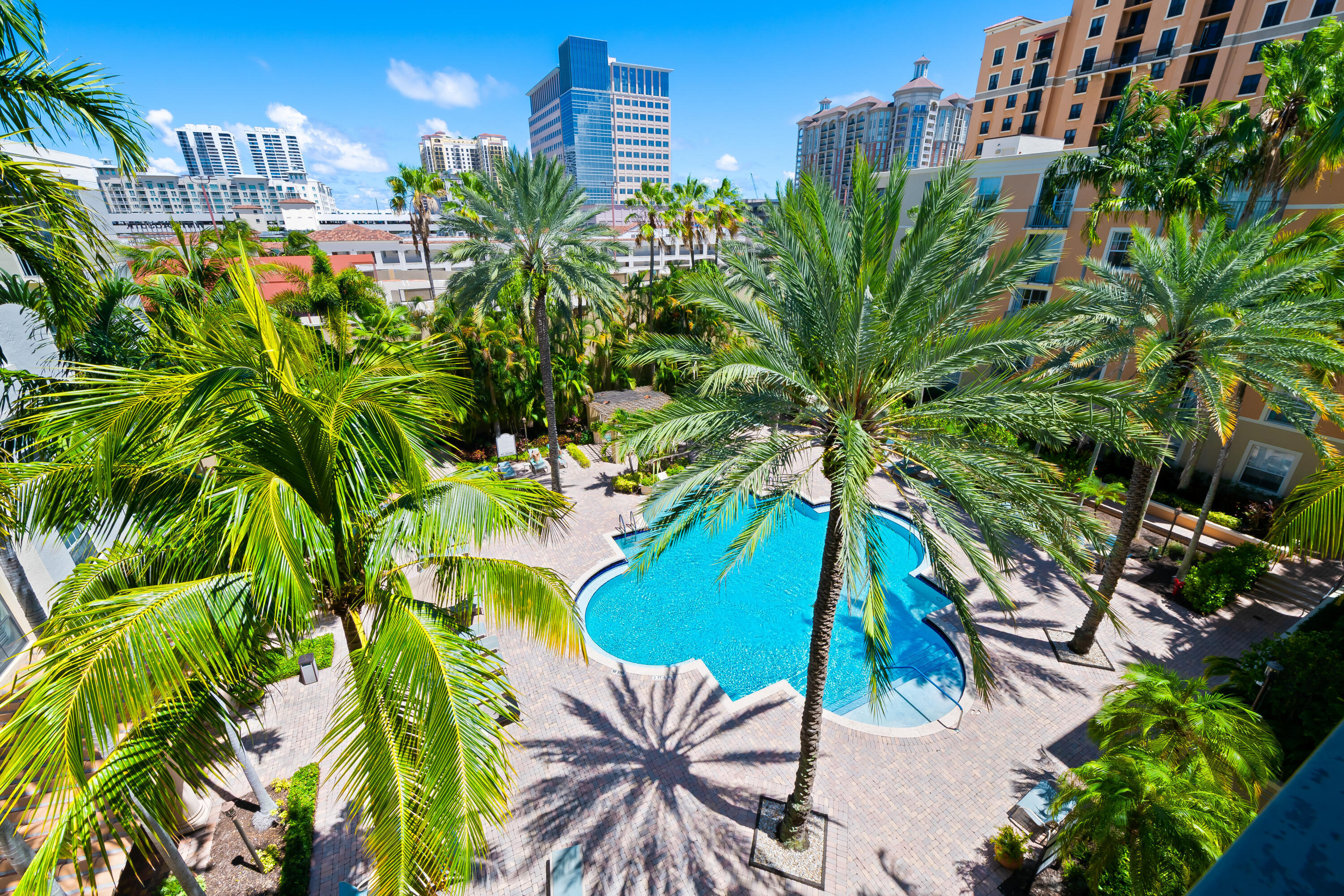 Listing  720 S Sapodilla Avenue S 502, West Palm Beach, FL 33401, West Palm Beach, FL 33401