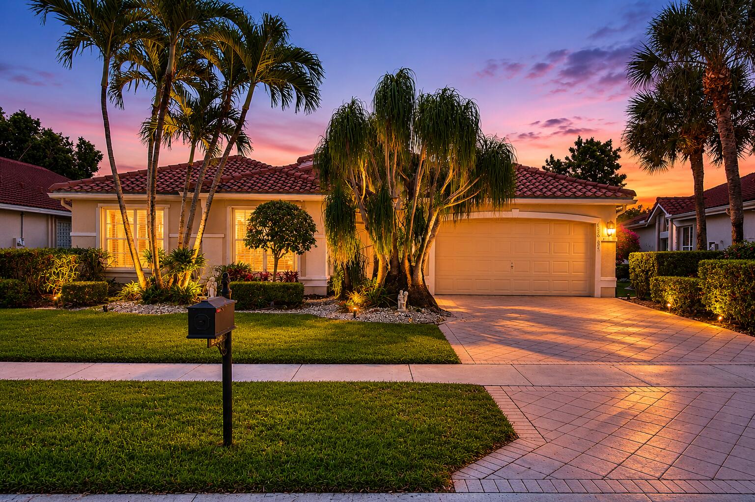 View details of listing 6850 Fiji Circle, Boynton Beach, FL 33437 Boynton Beach with MLS#