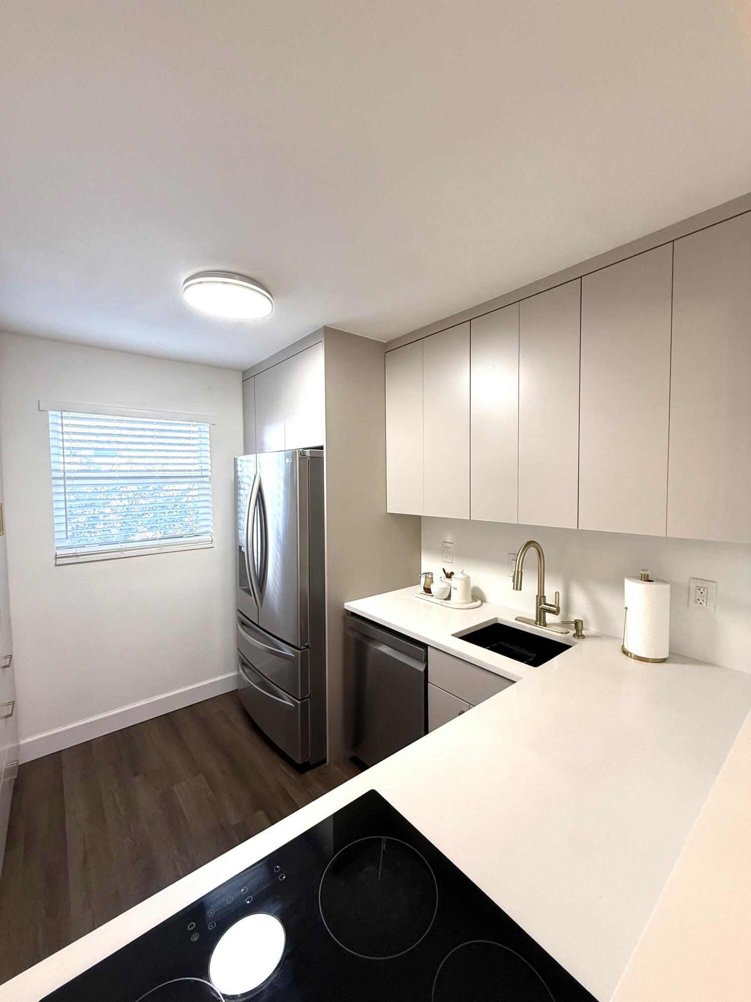 View details of listing 3170 Holiday Springs Boulevard 304, Margate, FL 33063 Margate with MLS#