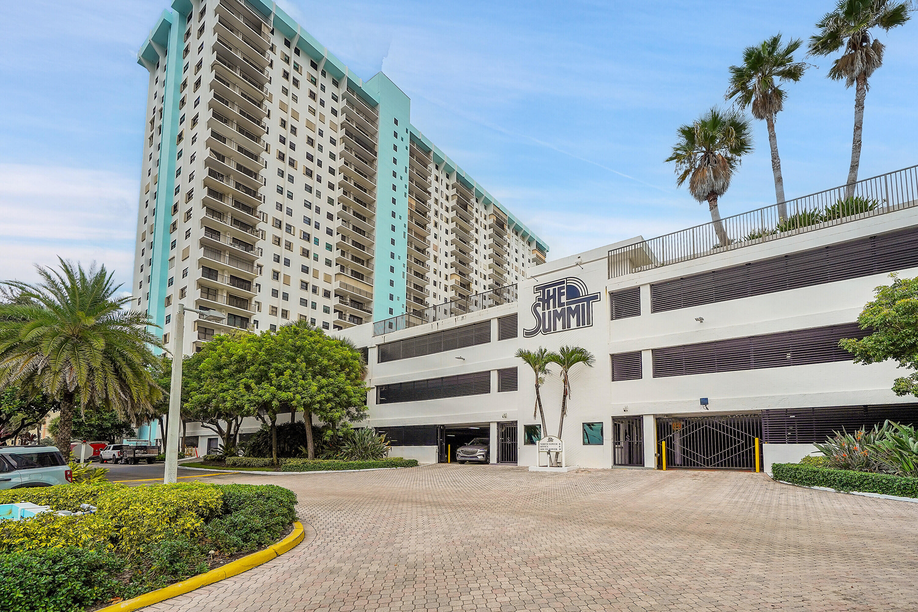 View details of listing 1201 S Ocean Drive 506s, Hollywood, FL 33019 Hollywood with MLS#