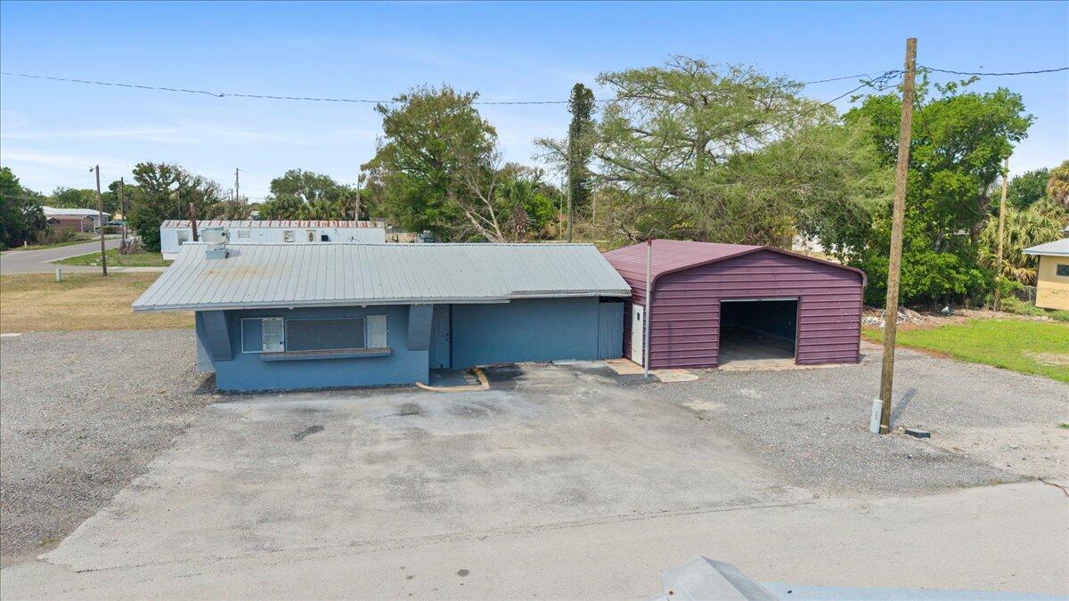 View details of listing 1023 Lee Street, Moore Haven, FL Moore Haven with MLS#