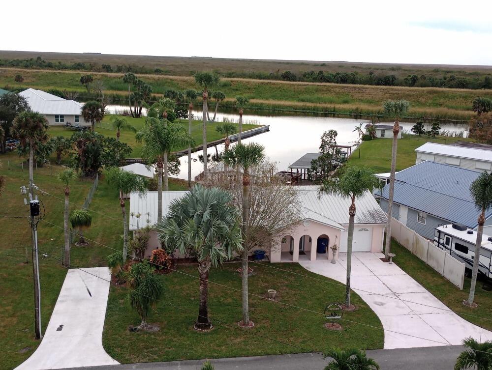View details of listing 1177 Lisa Lane, Okeechobee, FL 34974 Okeechobee with MLS#