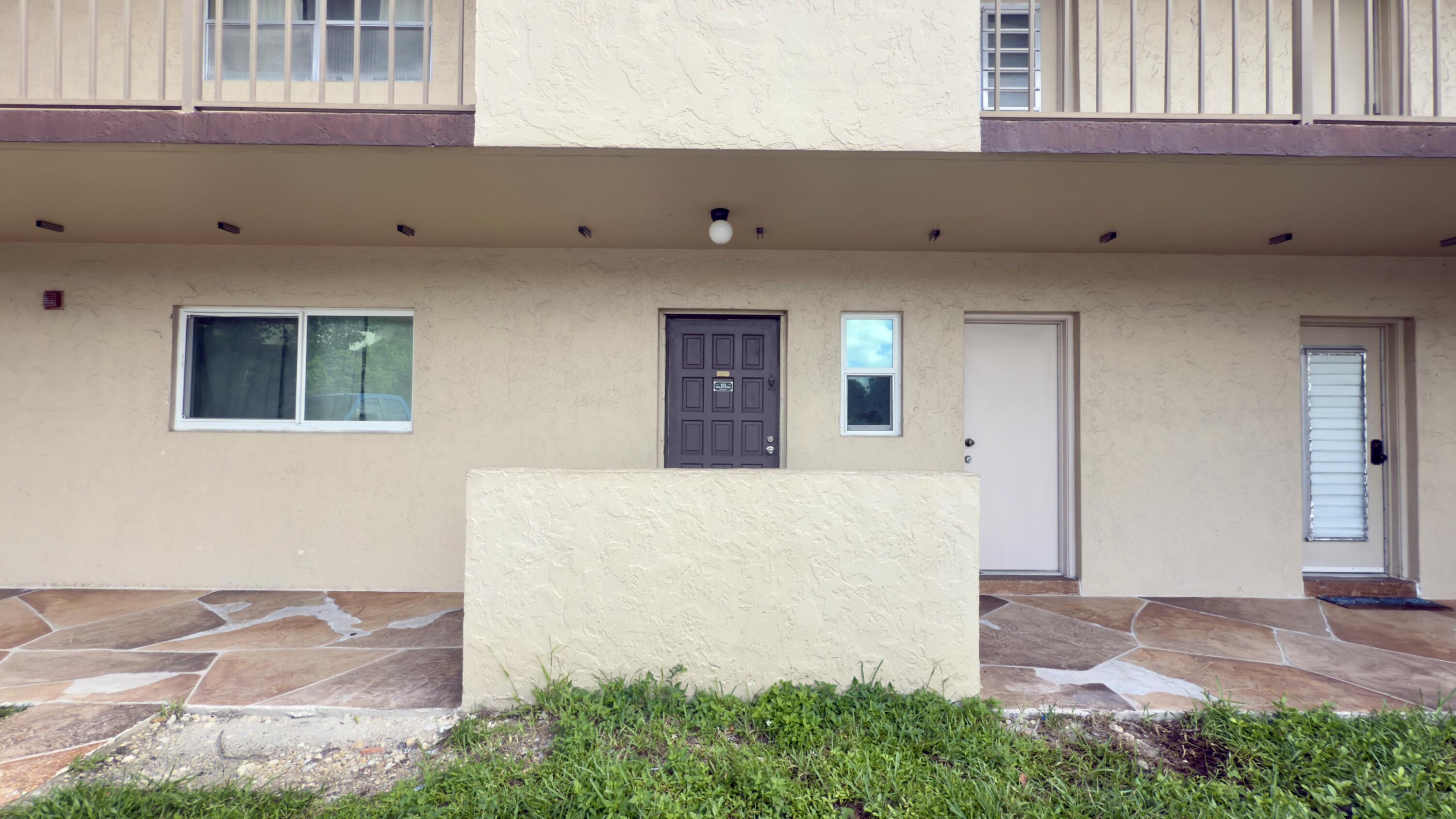 View details of listing 6201 N Falls Cir Drive, Lauderhill, FL 33319 Lauderhill with MLS#