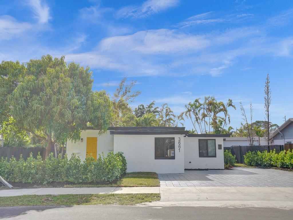 View details of listing 3661 NE 8th Avenue, Oakland Park, FL 33334 Oakland Park with MLS#