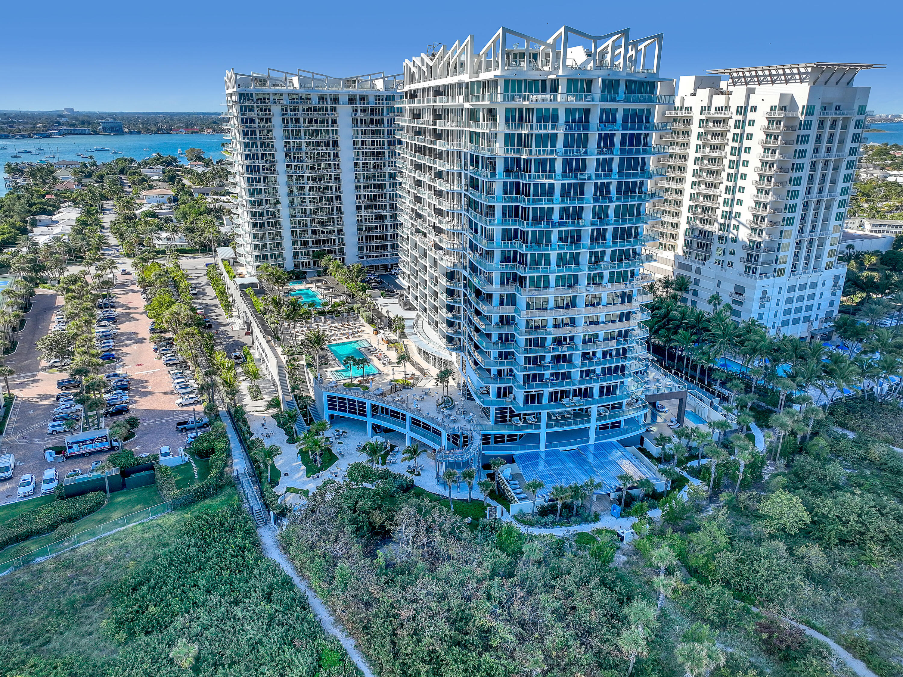 View details of listing 3100 N Ocean Drive H-1703, Riviera Beach, FL 33404 Riviera Beach with MLS#