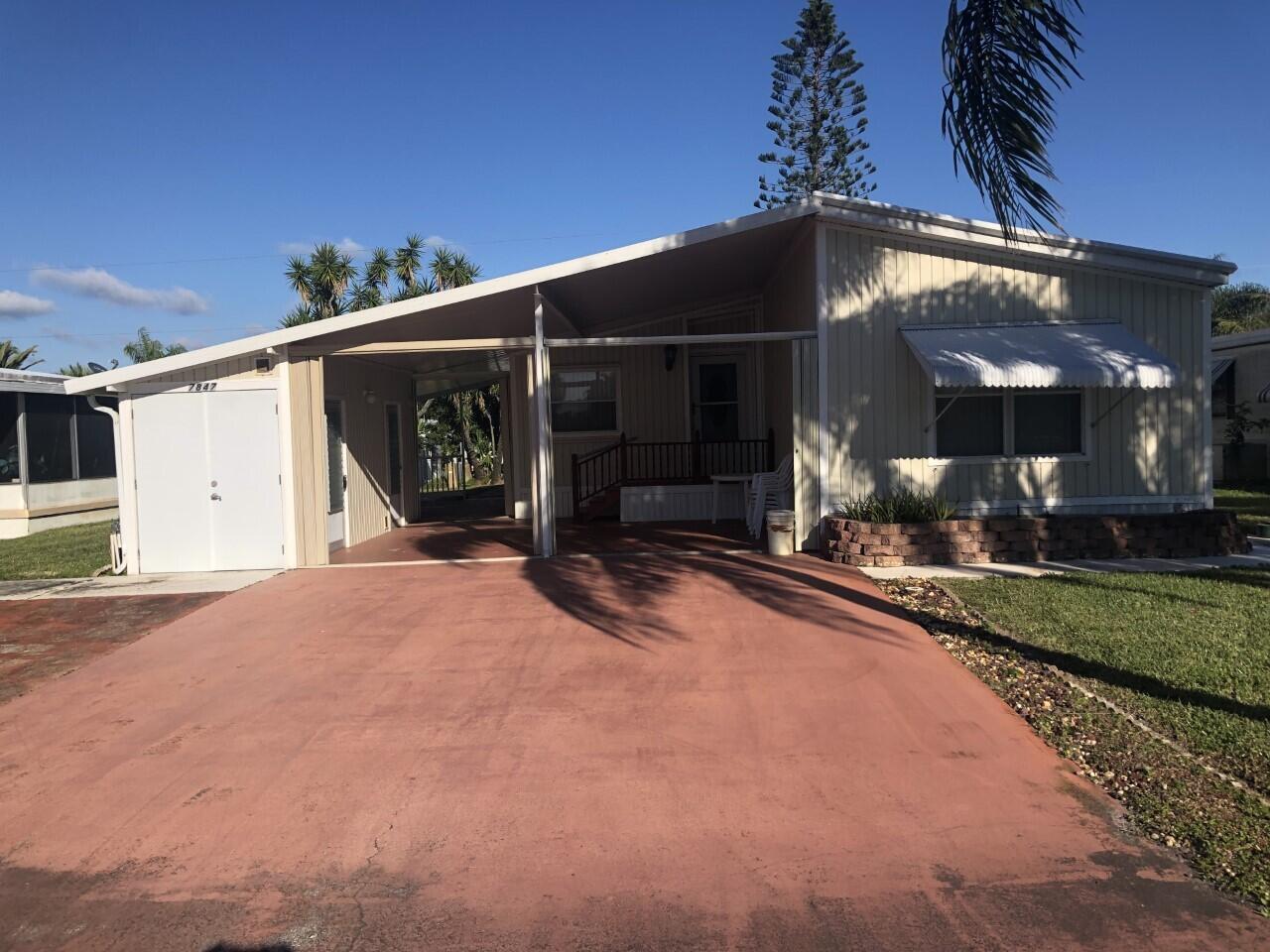 View details of listing 7847 SE Swan Avenue, Hobe Sound, FL 33455 Hobe Sound with MLS#