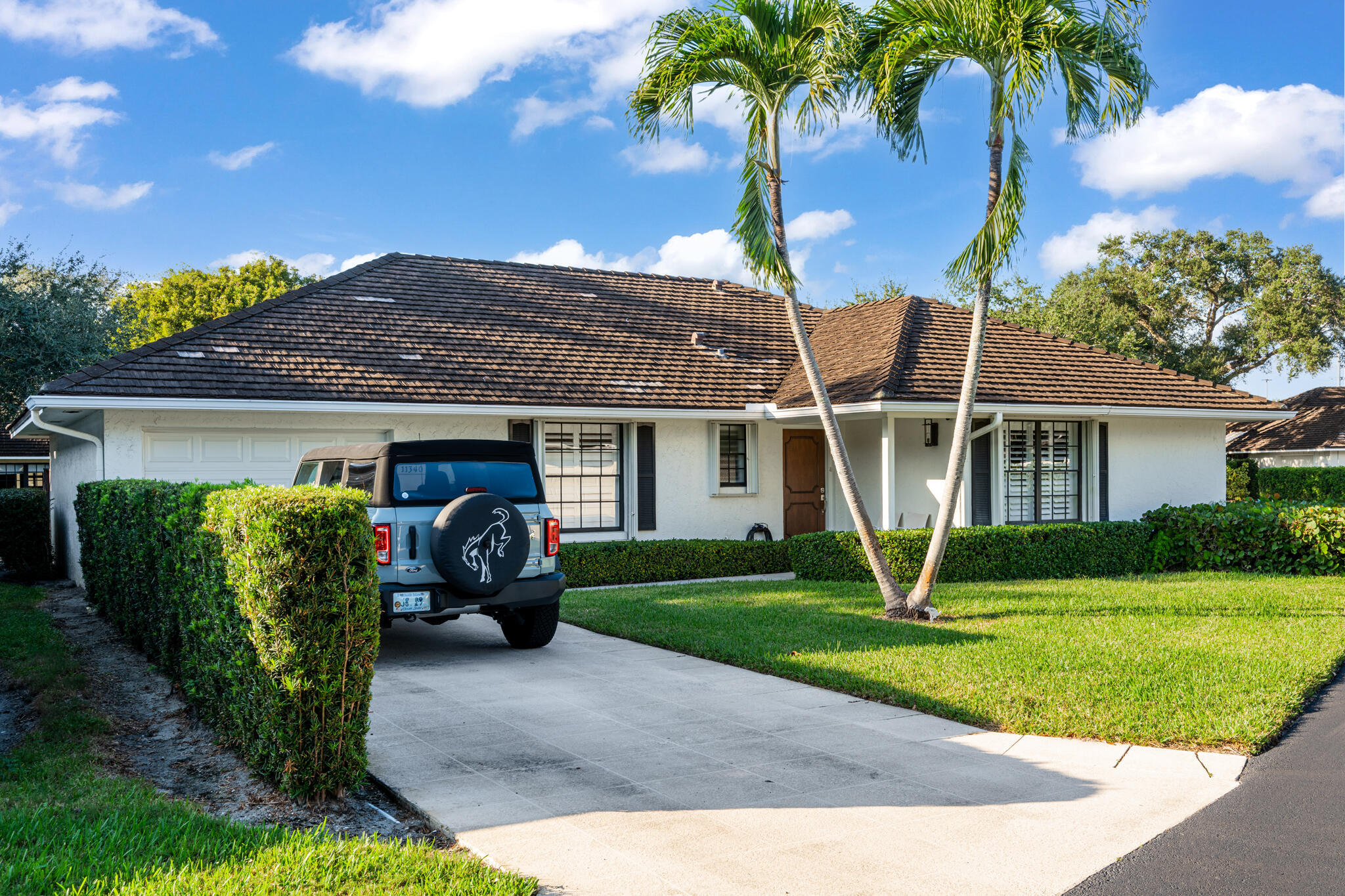 View details of listing 11340 Briarwood Place, North Palm Beach, FL 33408 North Palm Beach with MLS#